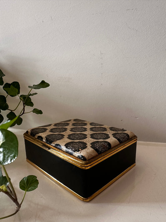 Vintage art deco stijl bewaardoosje