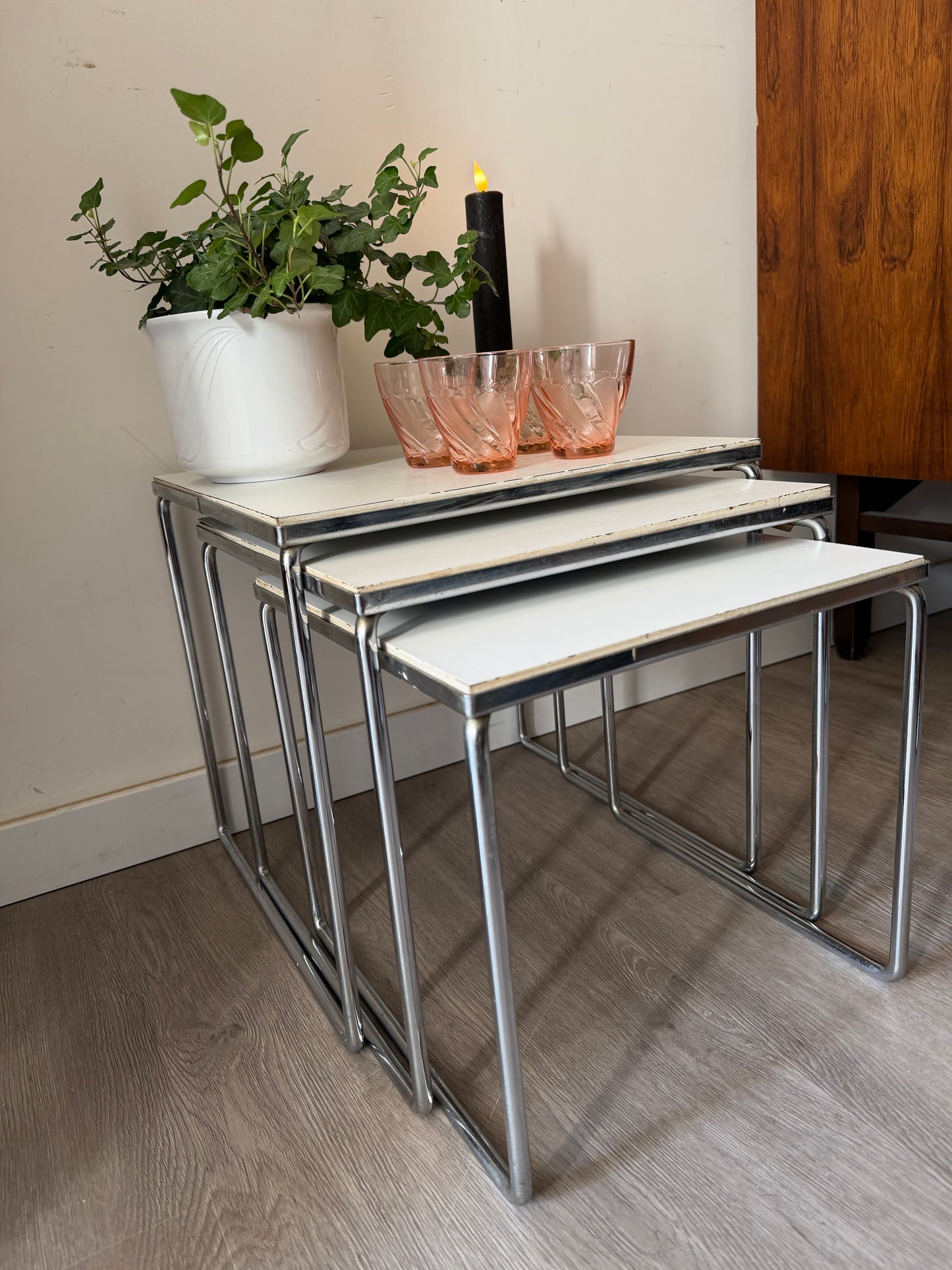 Mimi set Nestingtables chroom wit blad mid century