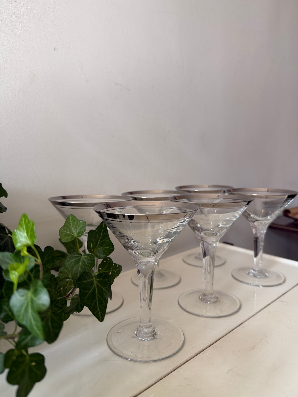 Mid Century cocktailglazen met zilverkleurige rand