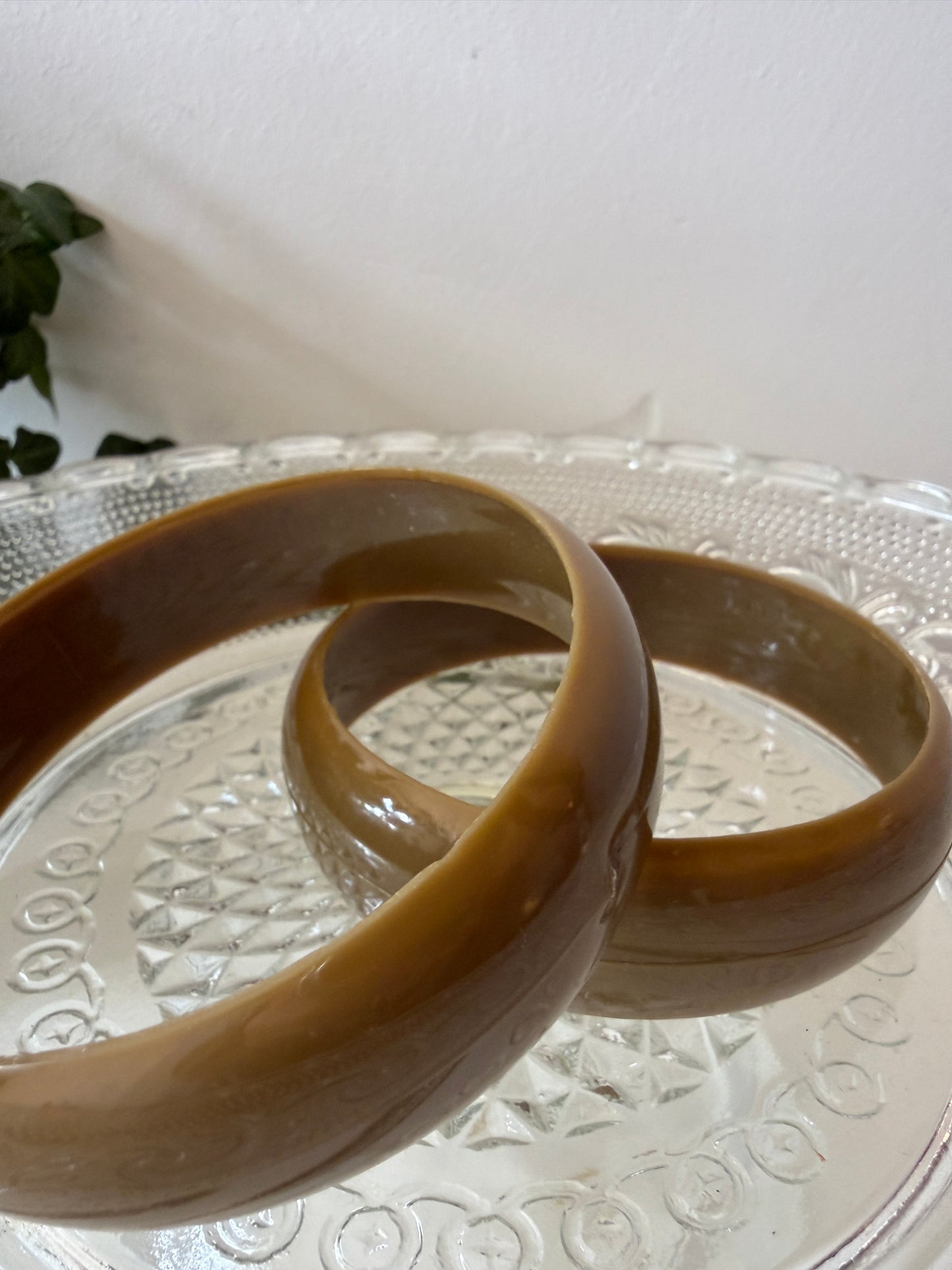 Set van 2 olijfgroene armbanden