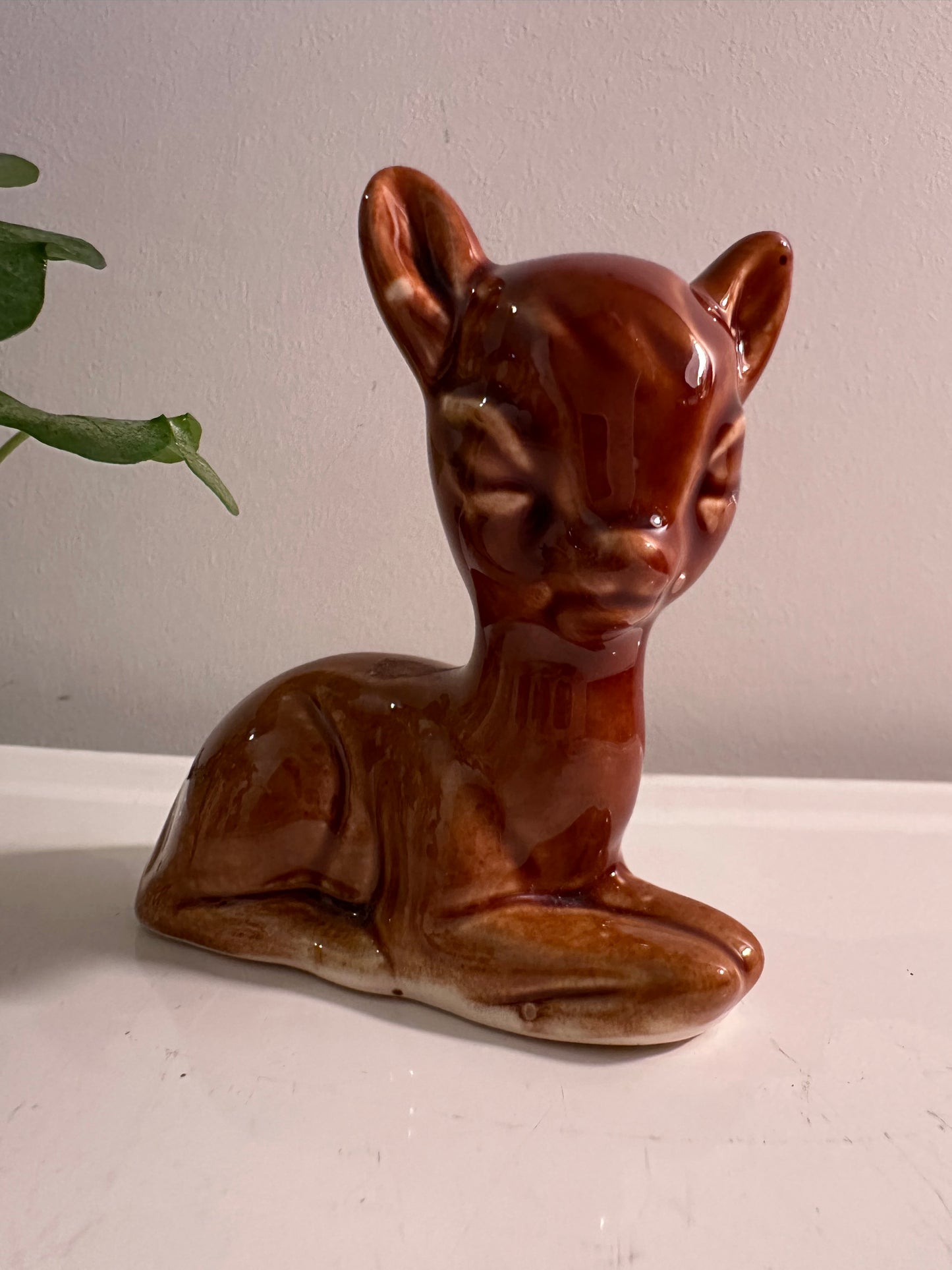 Porseleinen vintage beeldje hertje