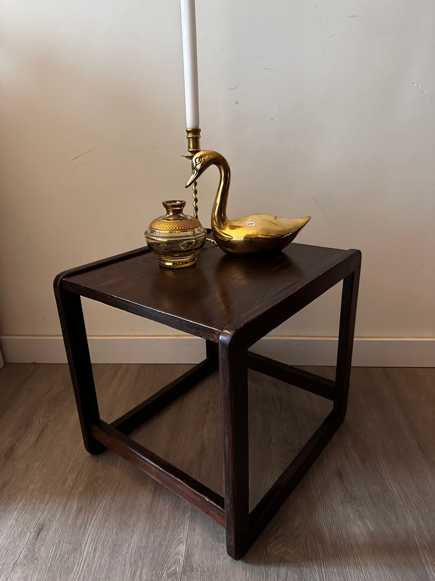 Deens design bijzettafeltje