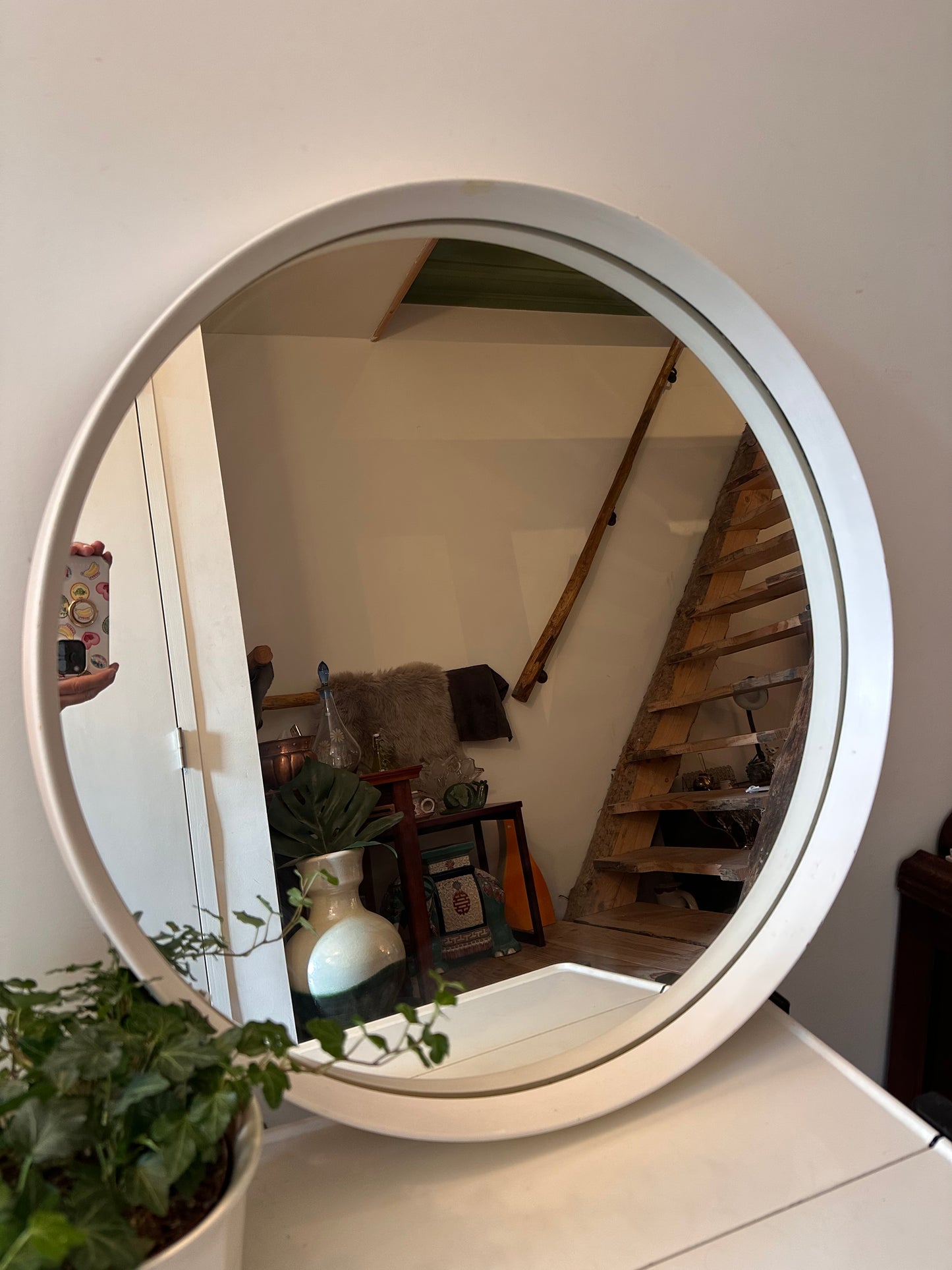 Jaren 70 rond spiegel met witte lijst