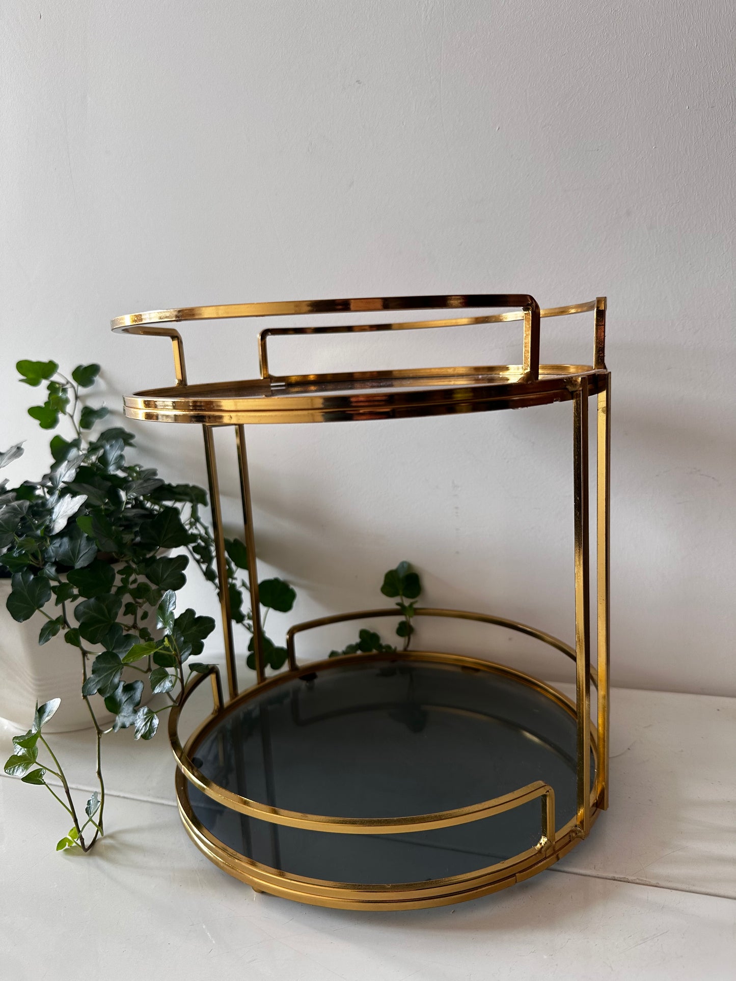 Messing met rookglas etagère