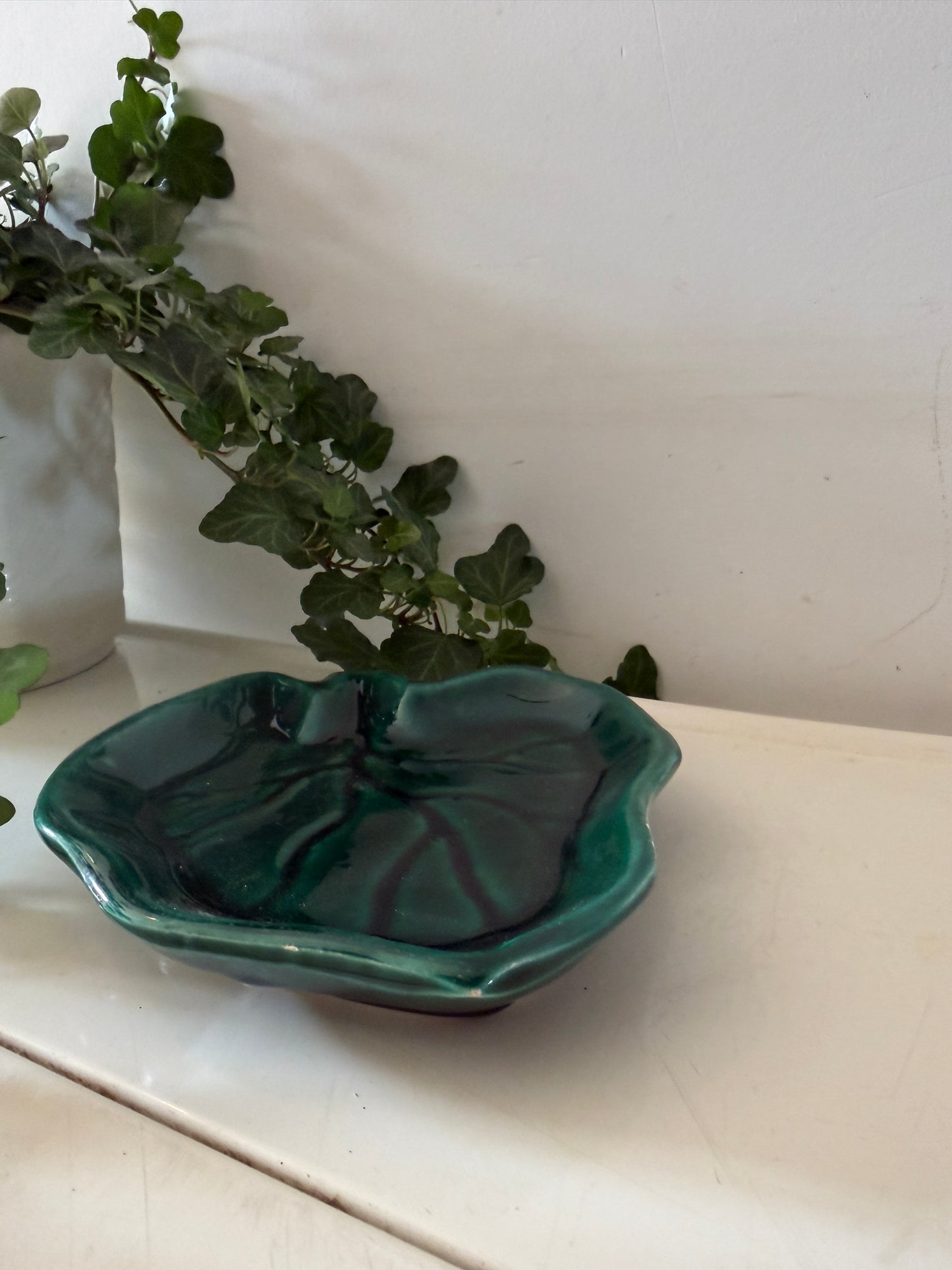 Smaragdgroen vintage bladschaaltje