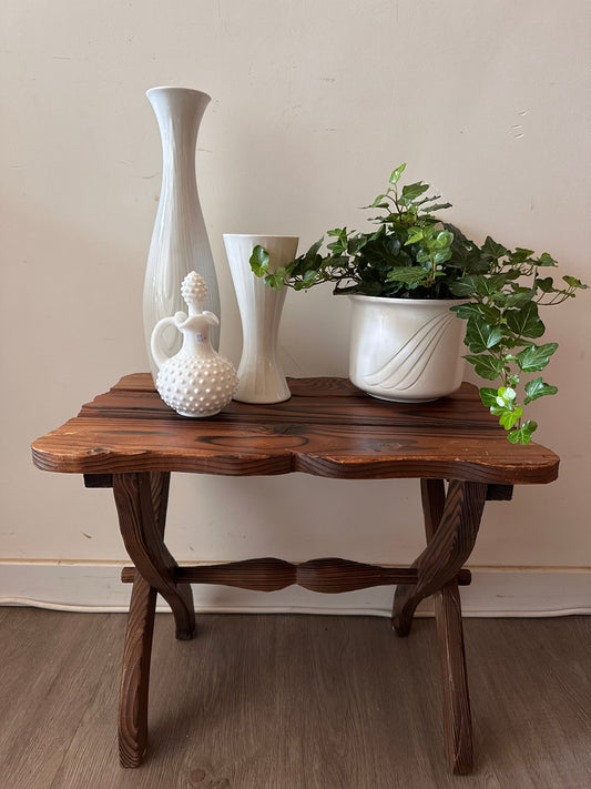 Vintage houten bijzettafeltje