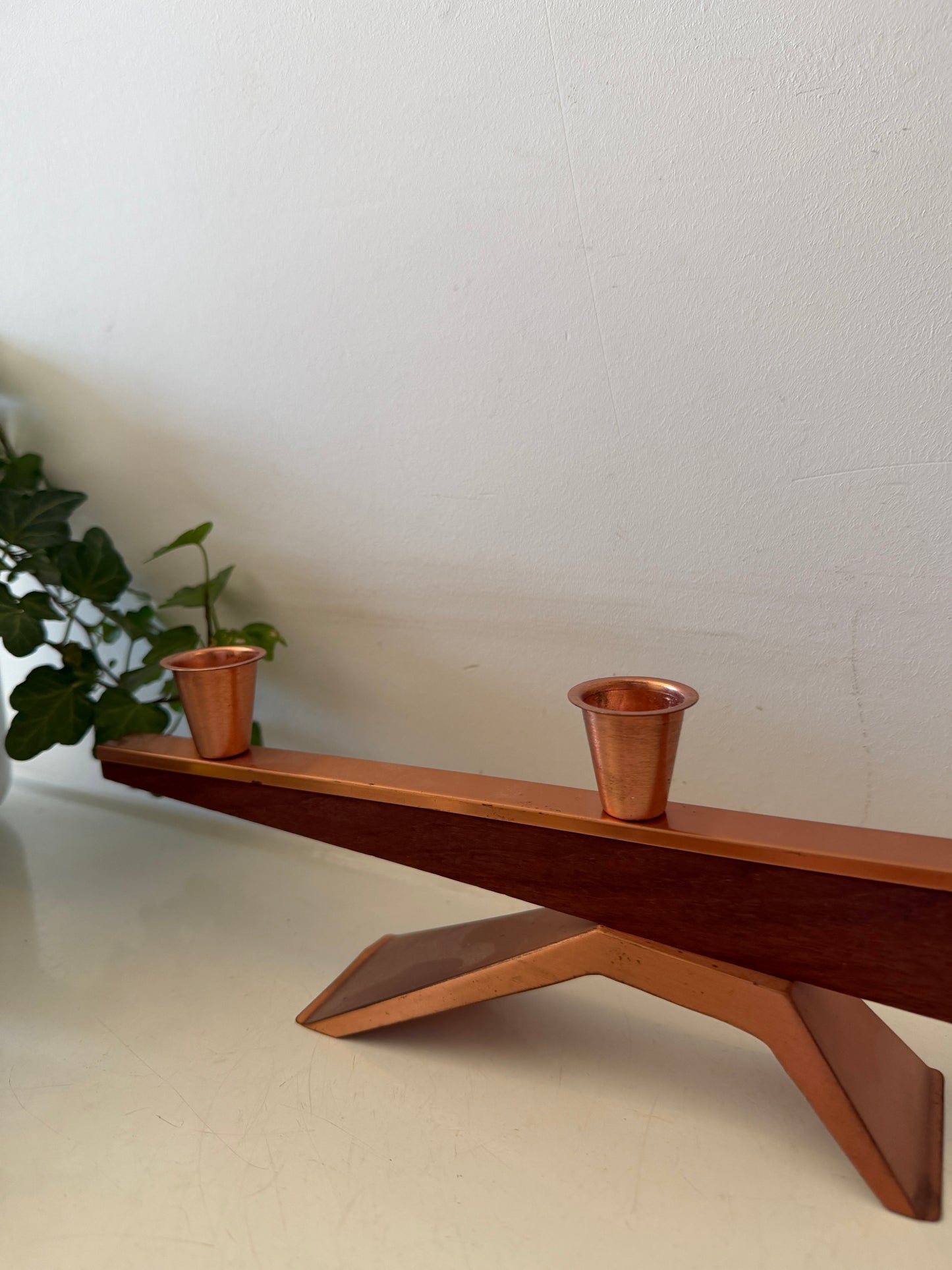 Mid Century teak houten kandelaar