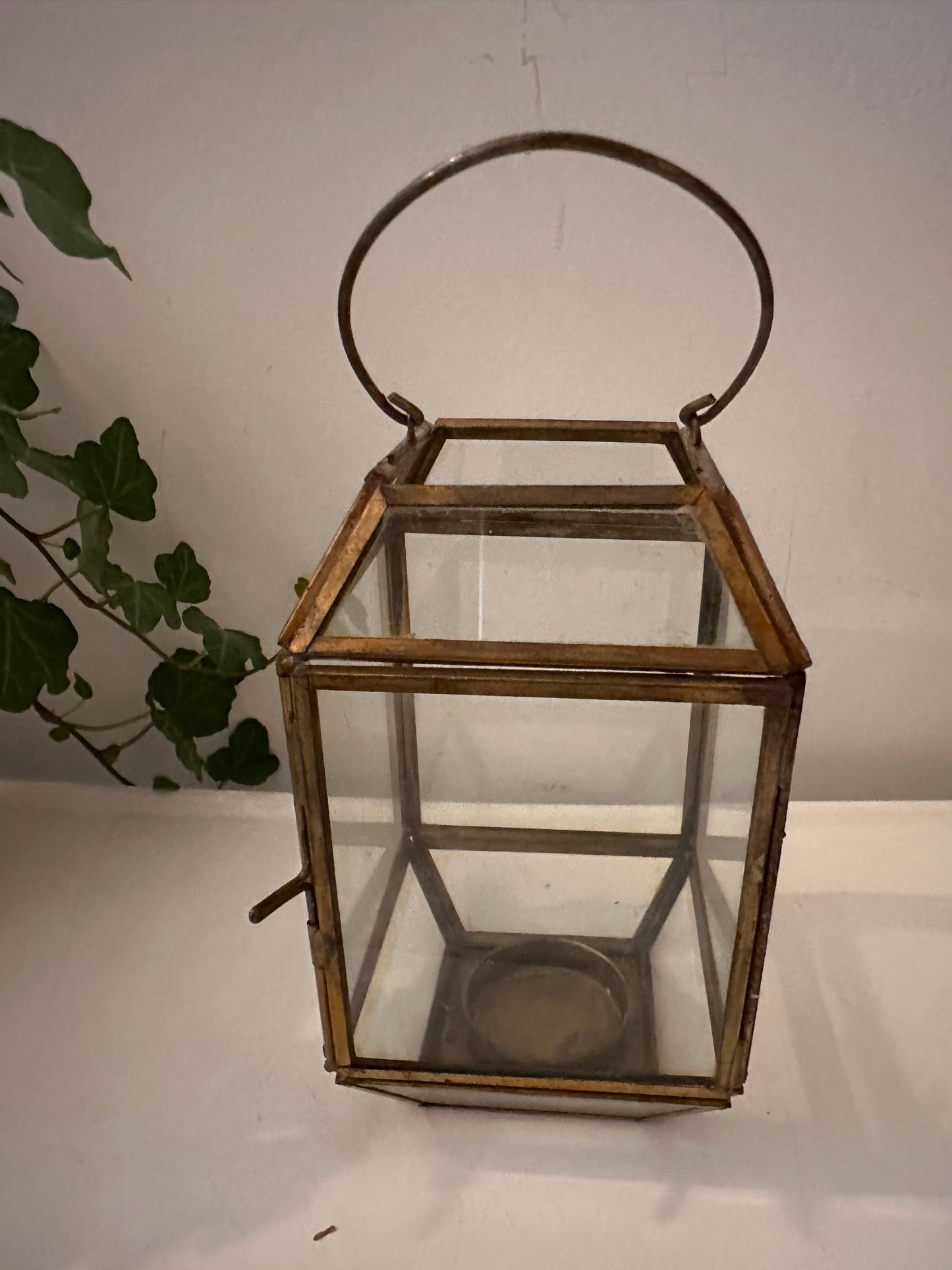 Messing met glazen lantaarn voor waxinelichtje