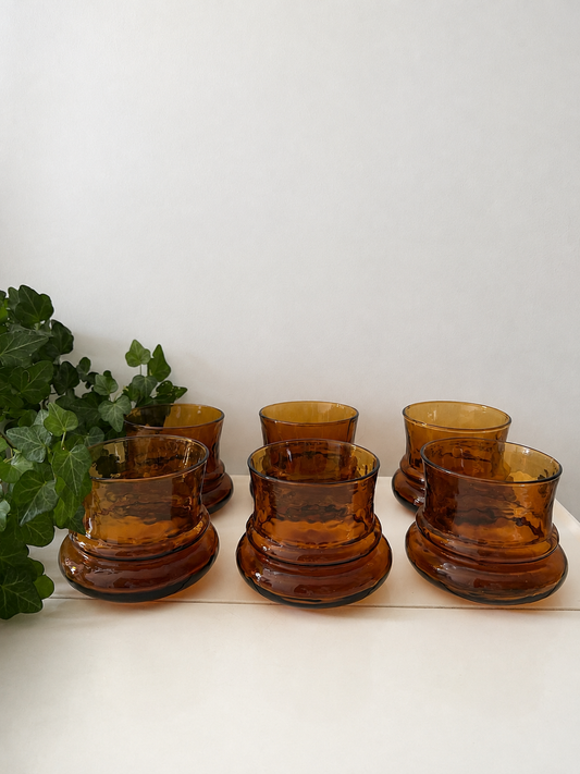 Set van 6 vintage amberkleurige glazen brutalist
