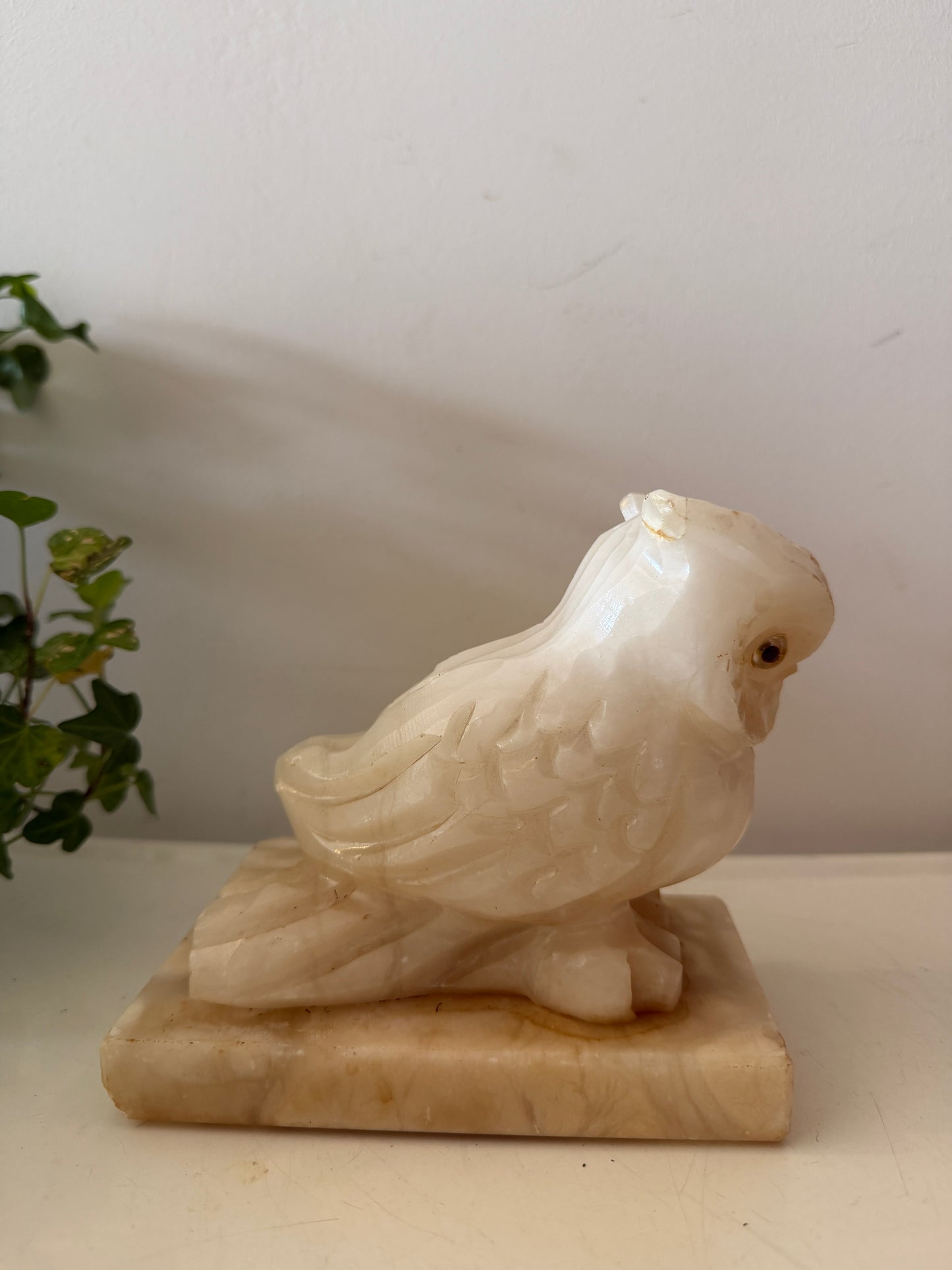 Albasten boekensteun in de vorm van een uil