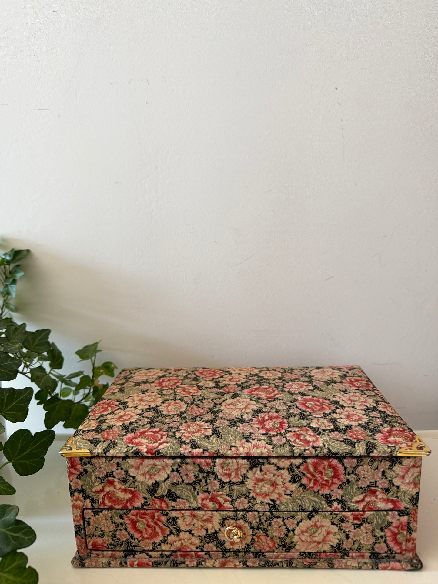 Sieradendoos met bloemenprint