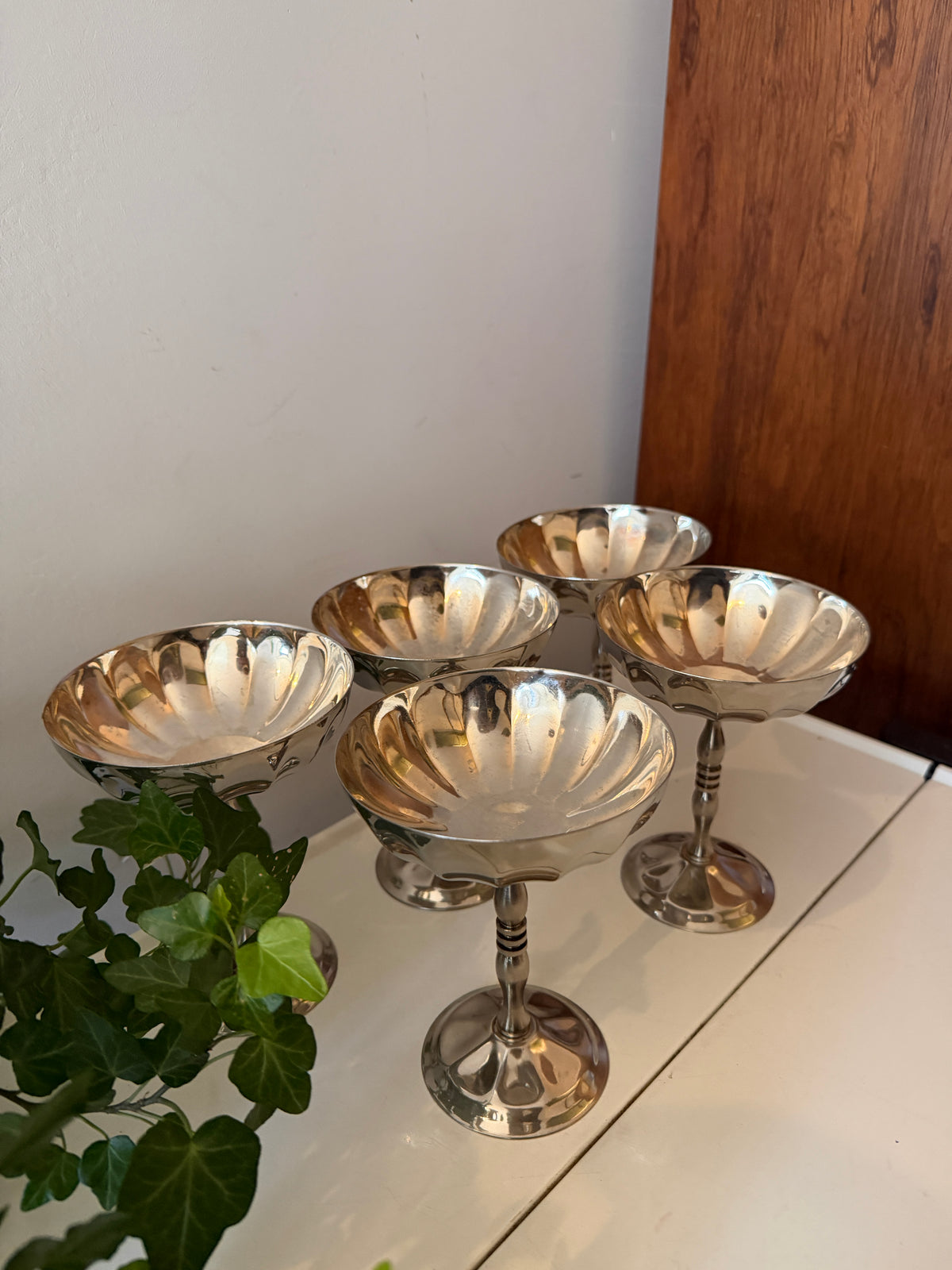 Set van 5 chrome coupes op hoge voet