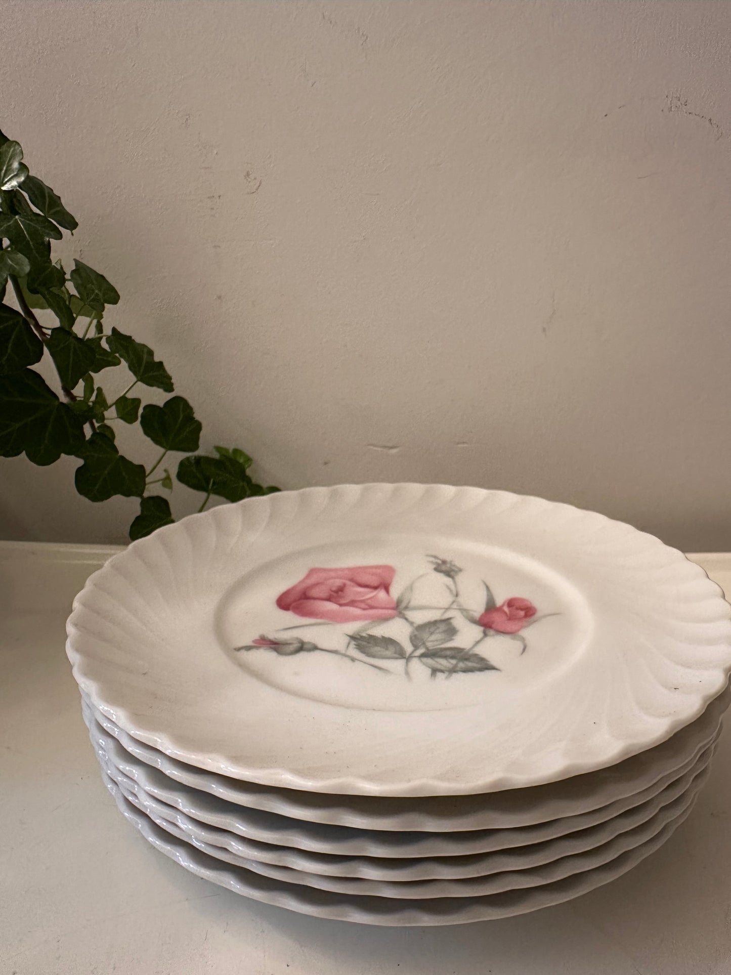 Set van 6 porseleinen gebaksbordjes