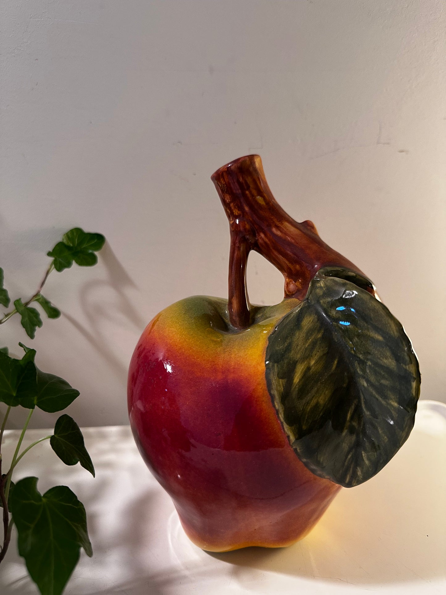 Keramieken vintage kan / vaas vorm appel