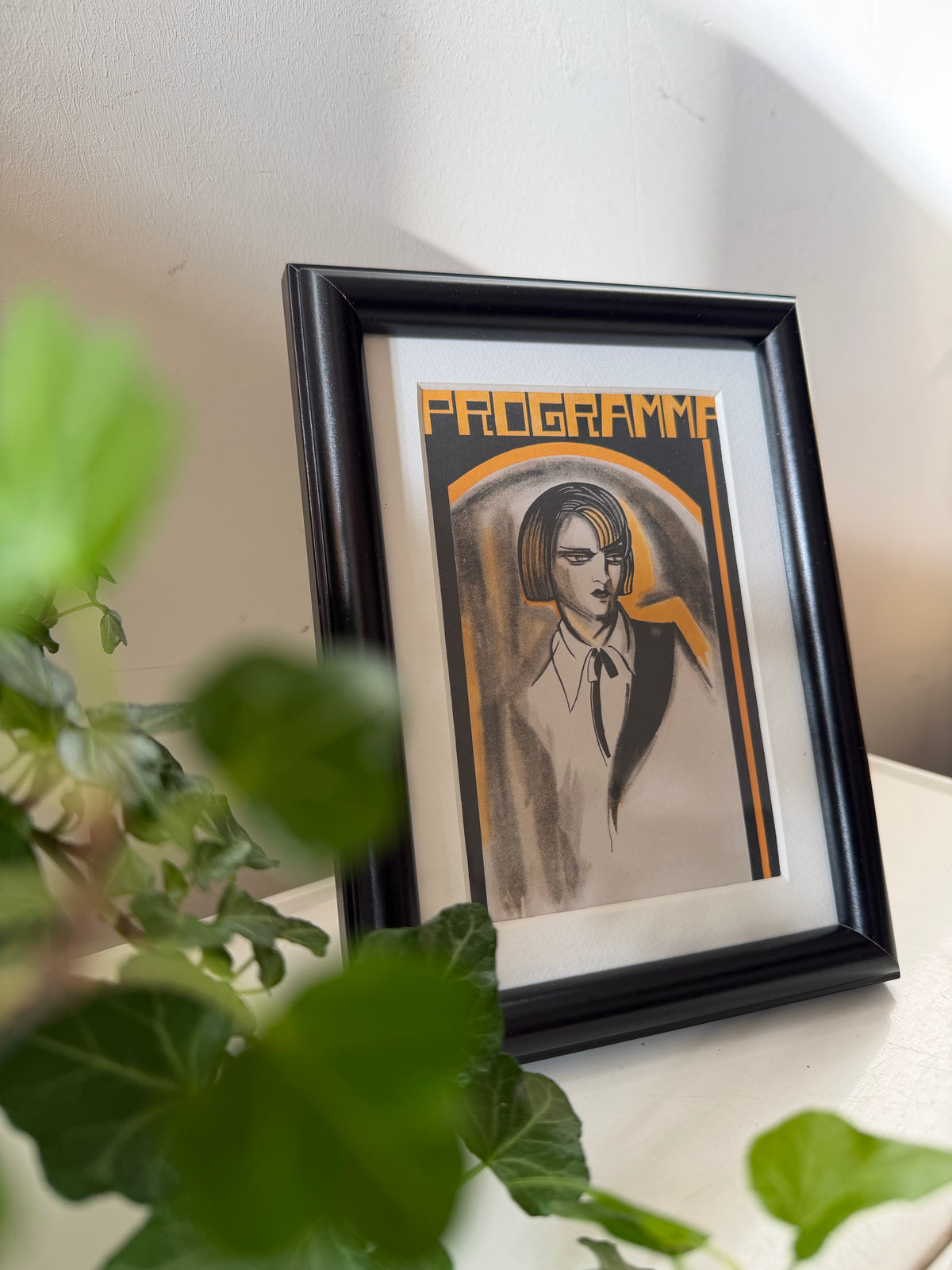 Art Deco prent in zwarte lijst