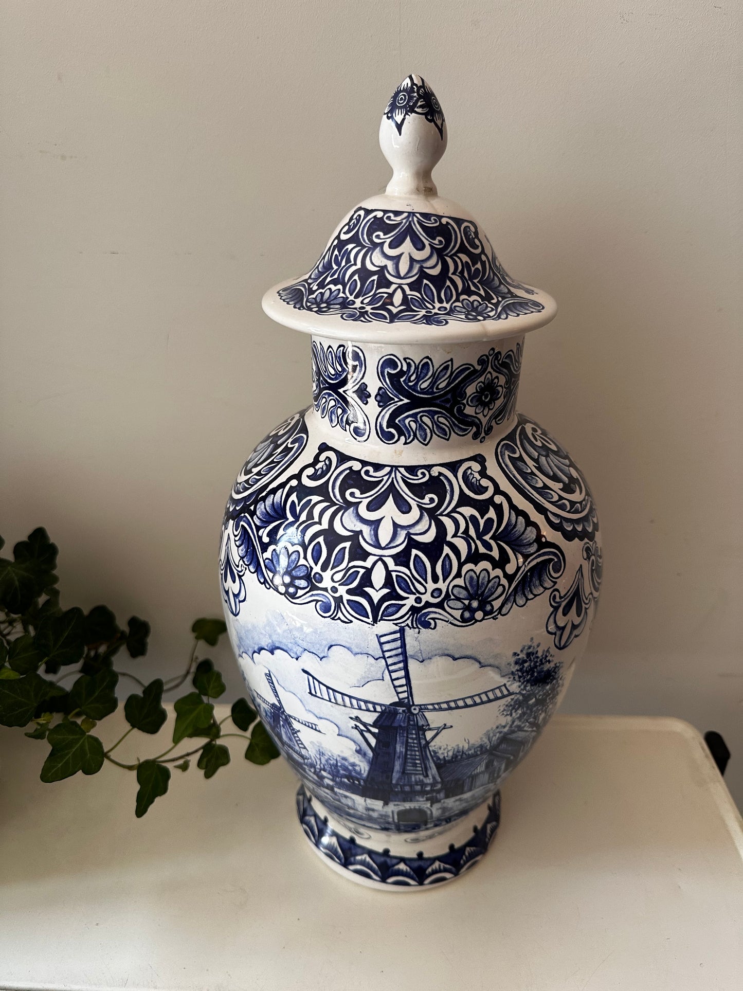 Delfts blauwe Dekselvaas