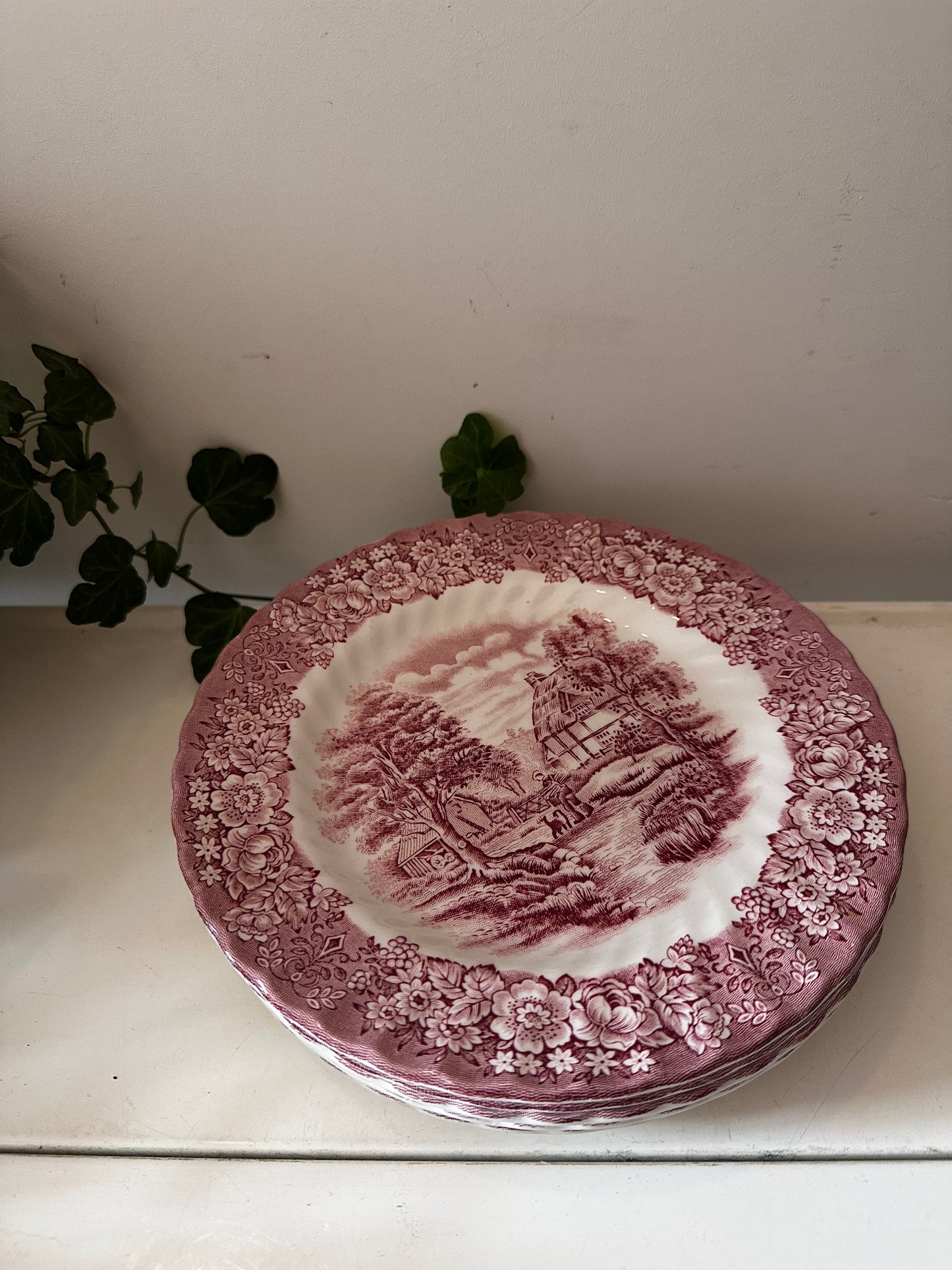 British ankor rood wit porseleinen ontbijtbordjes