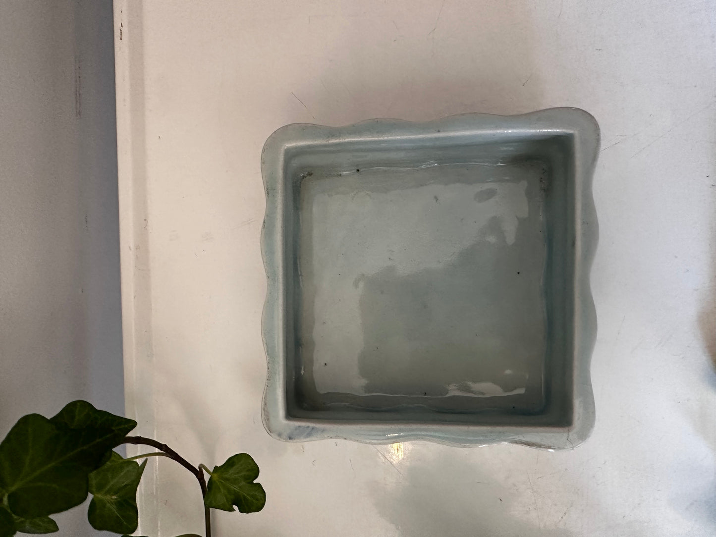 Delft blauw porseleinen doosje gemerkt