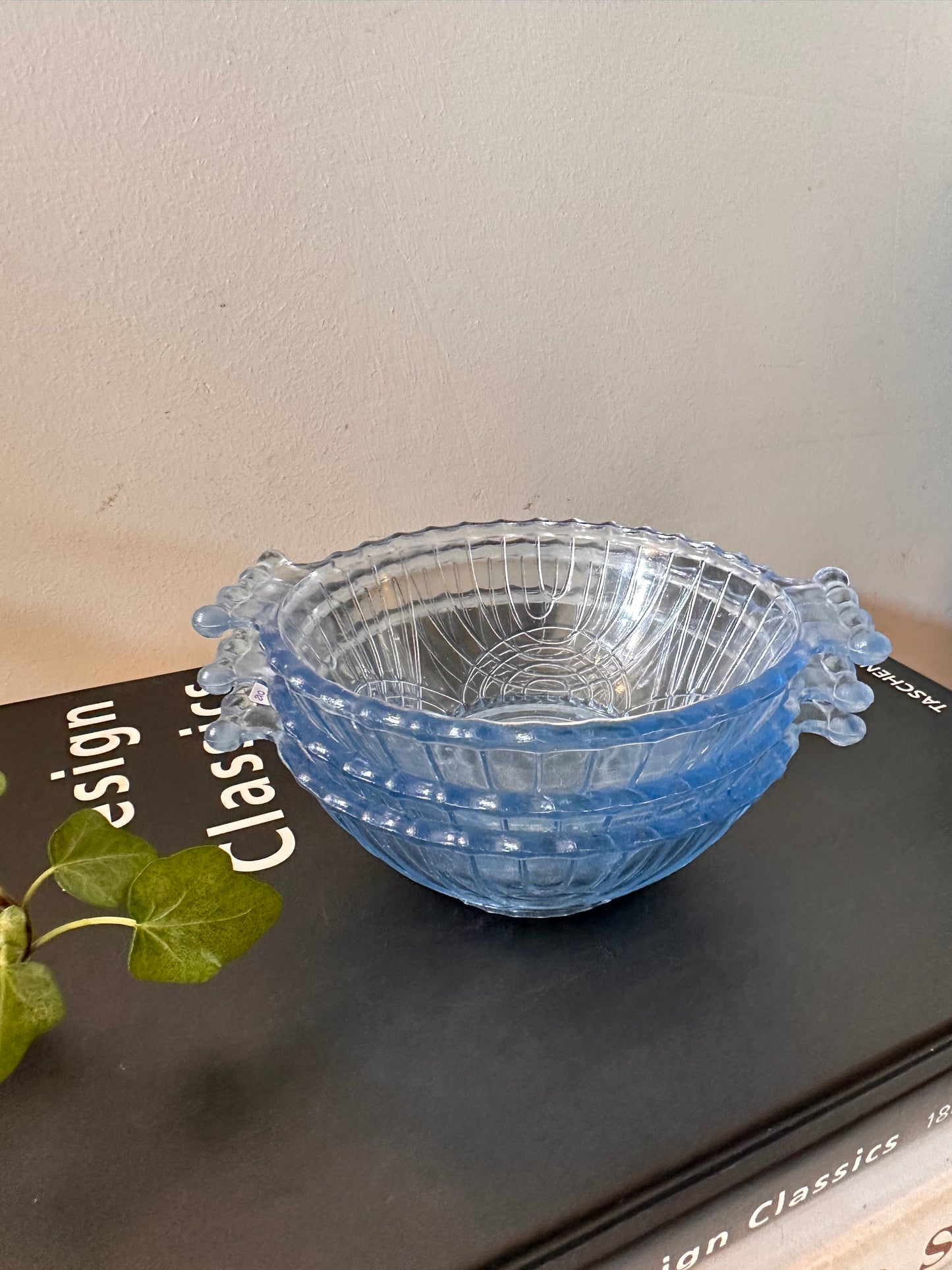 Set van 3 glazen blauwe schaaltjes