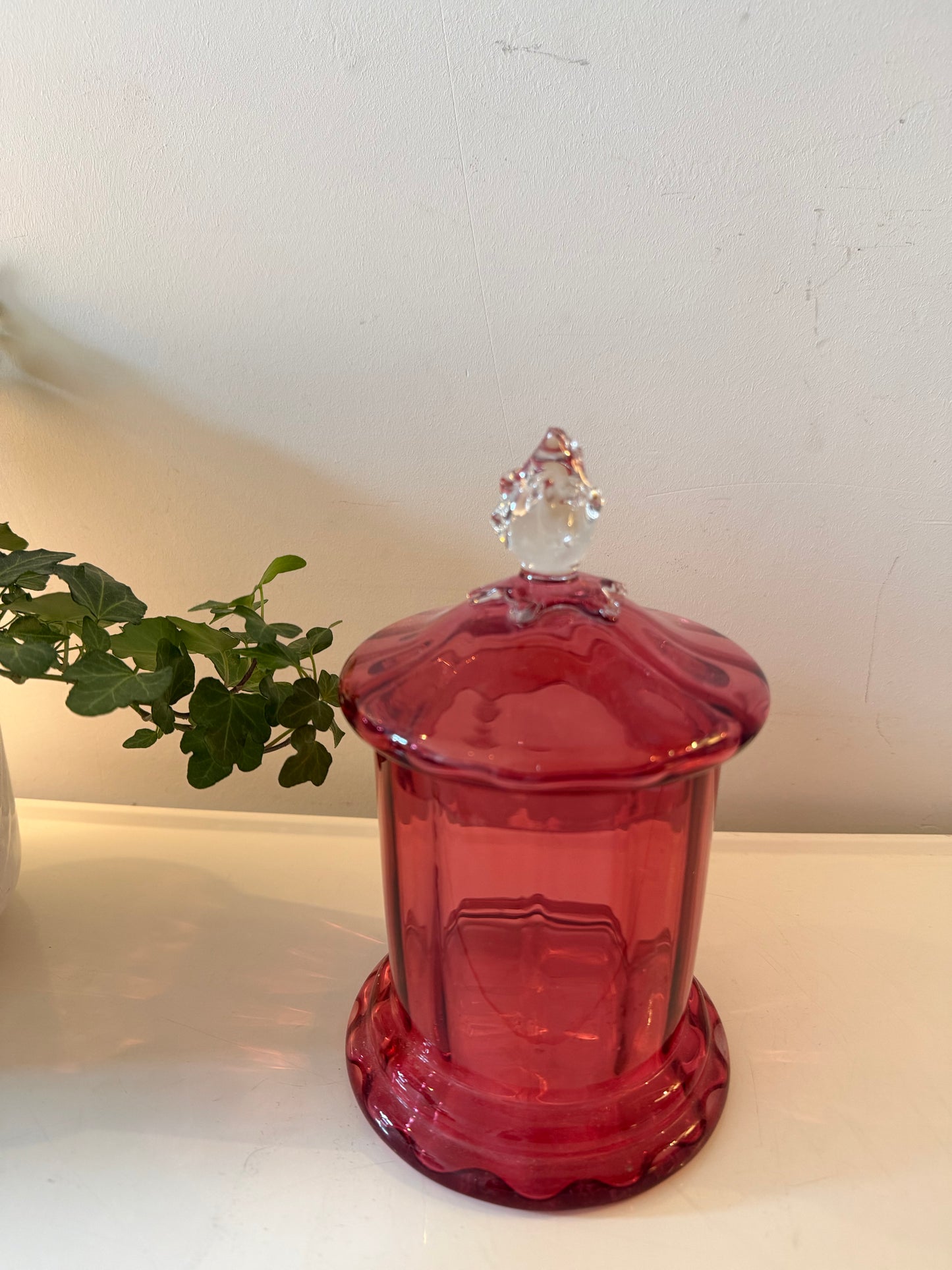 Cranberry glazen bewaarpot