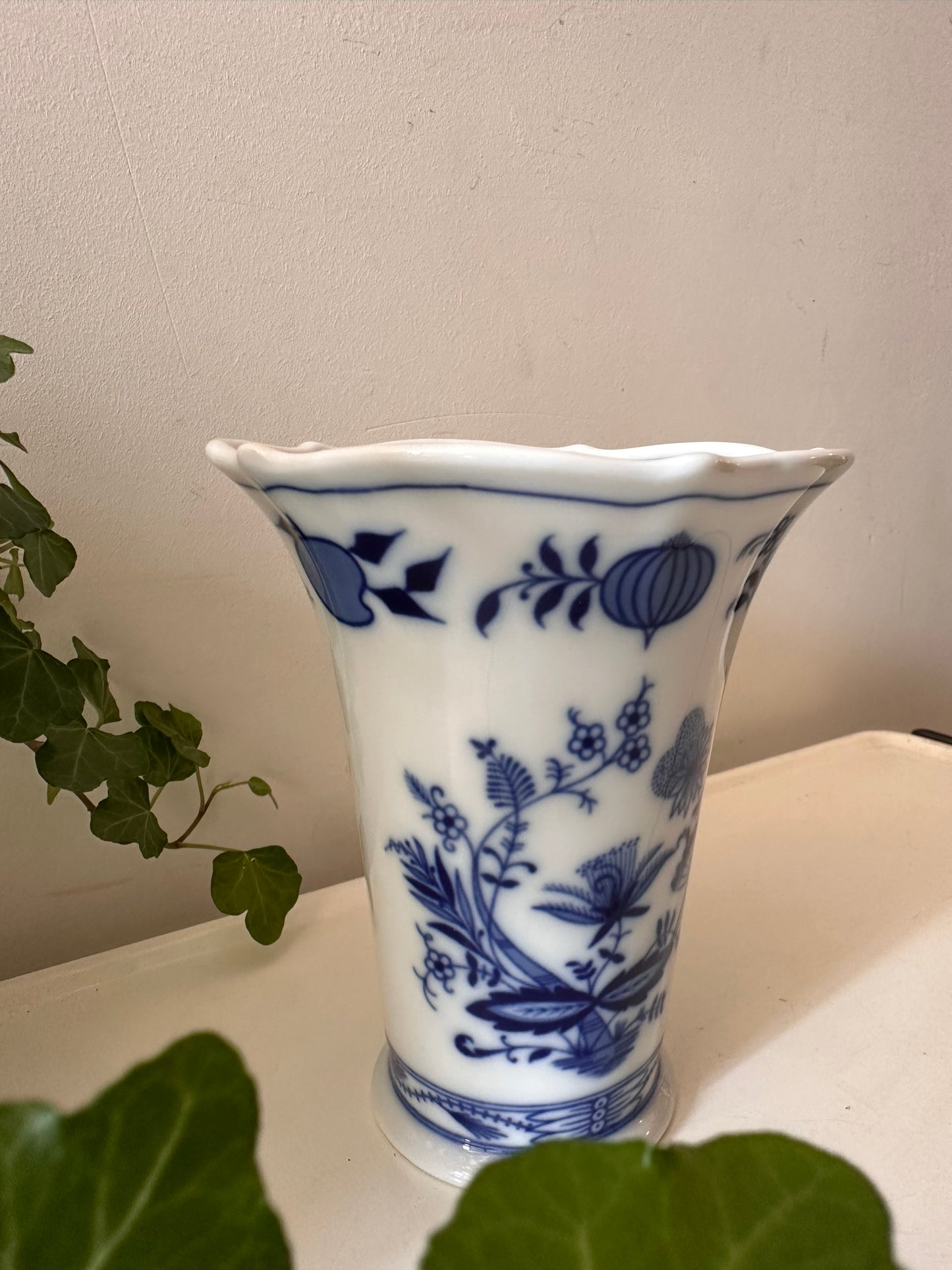 Blauw wit porseleinen vaasje