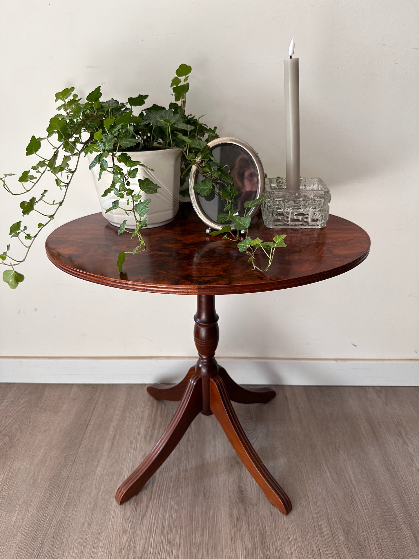 Vintage klassiek koffietafeltje