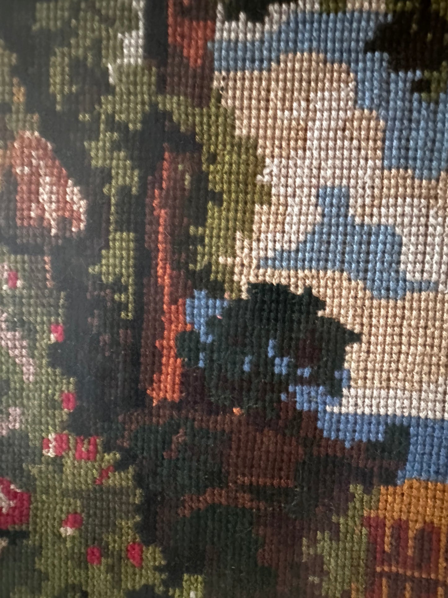 Borduurwerk in brocante lijst