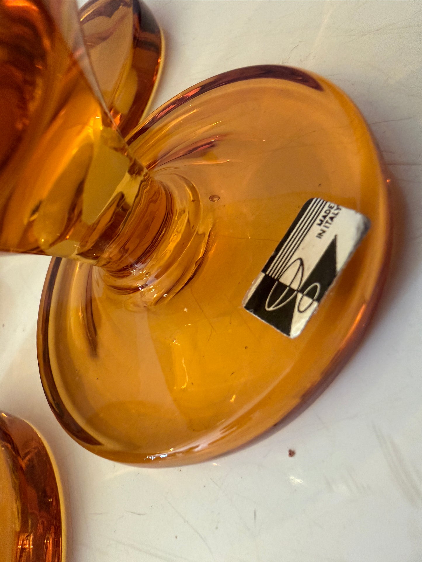 Set van 6 Italiaanse coupe glazen amber