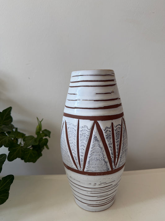 West Germany vaas gemerkt onder