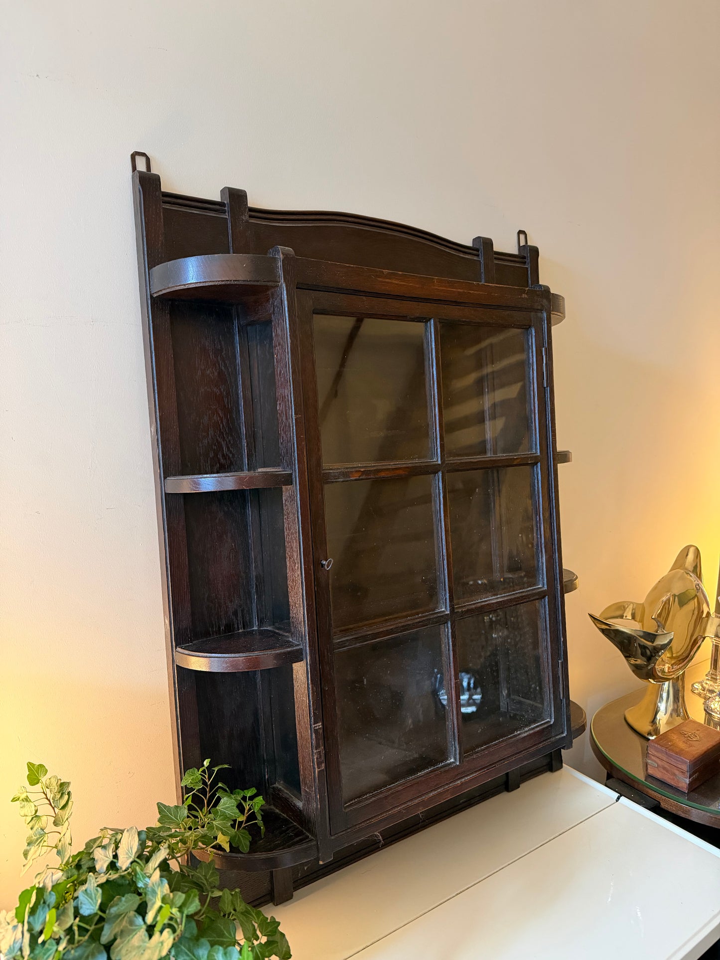 Wand vitrine kast vintage