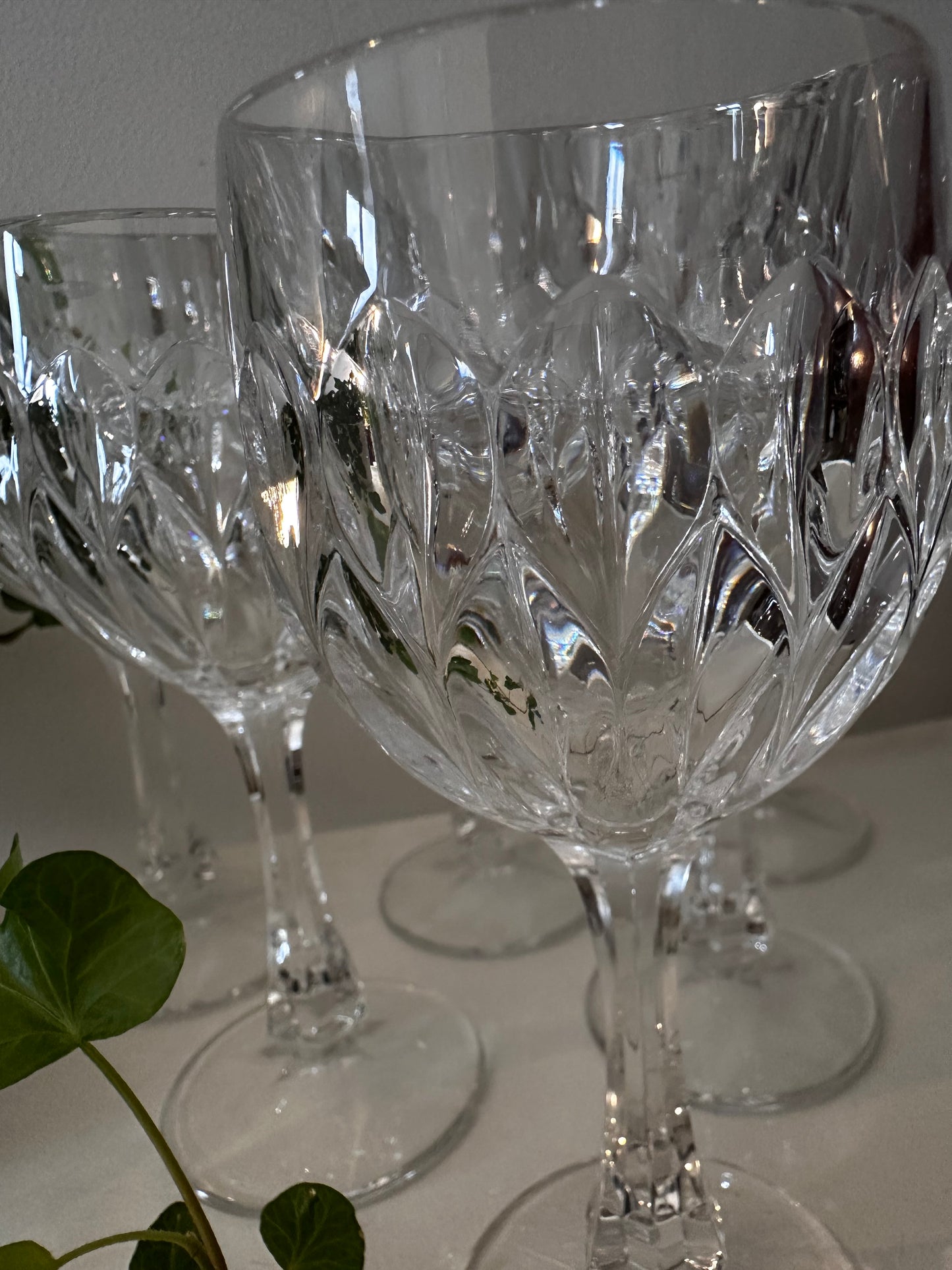 Set van 6 kristallen wijnglazen