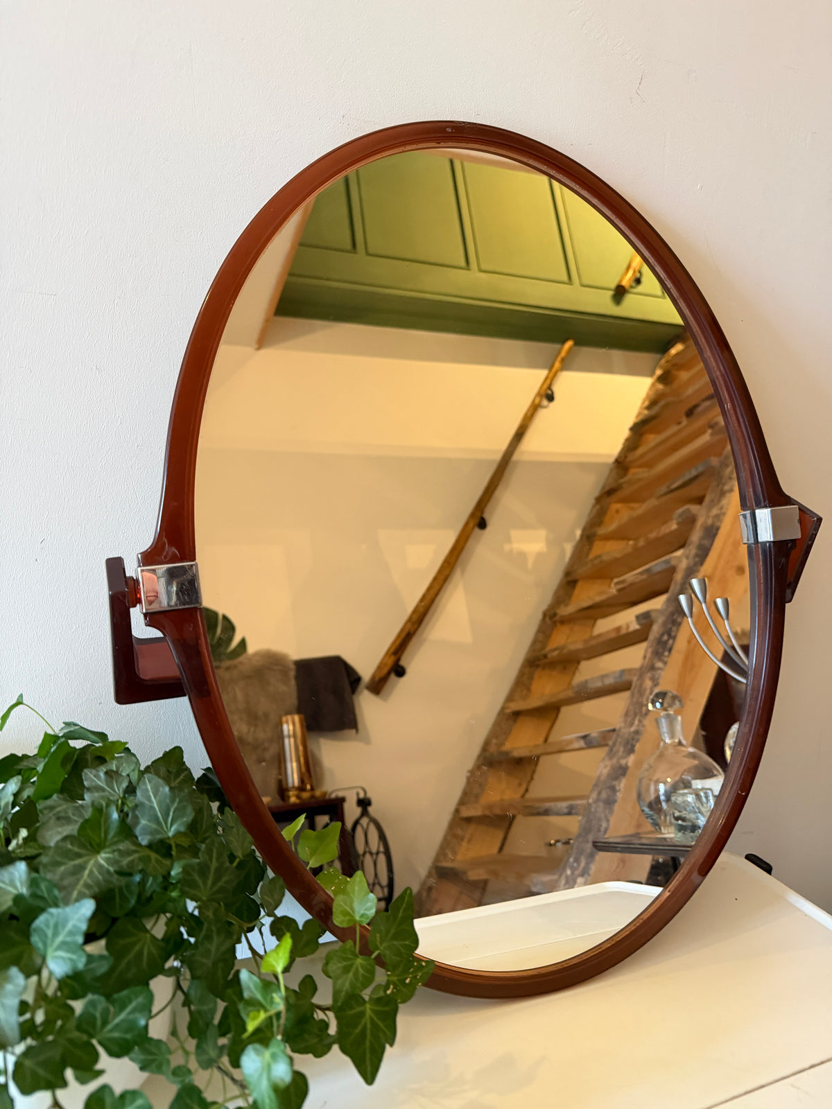 Mid Century Ovale Spiegel