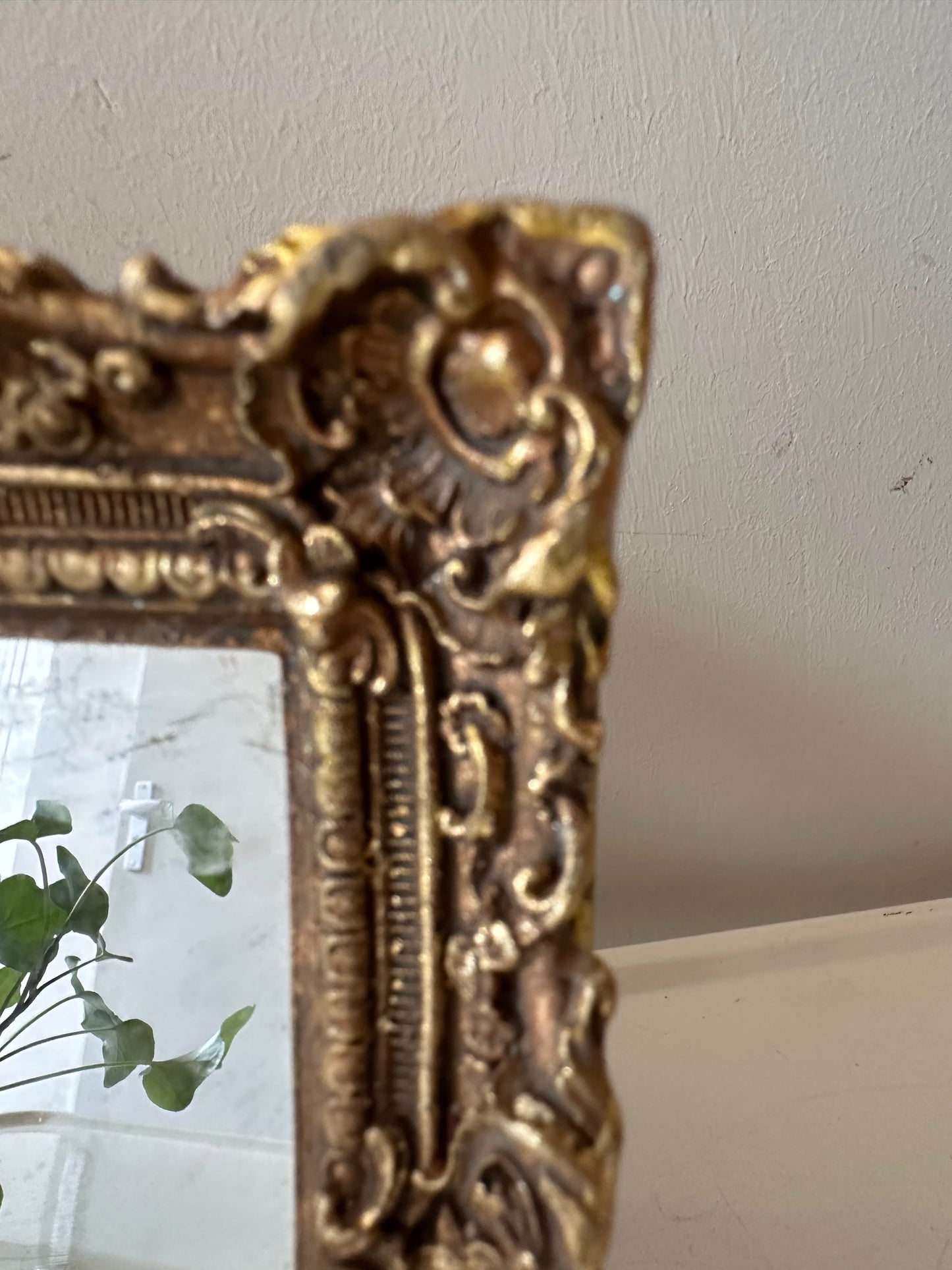 Spiegel in barok lijstje