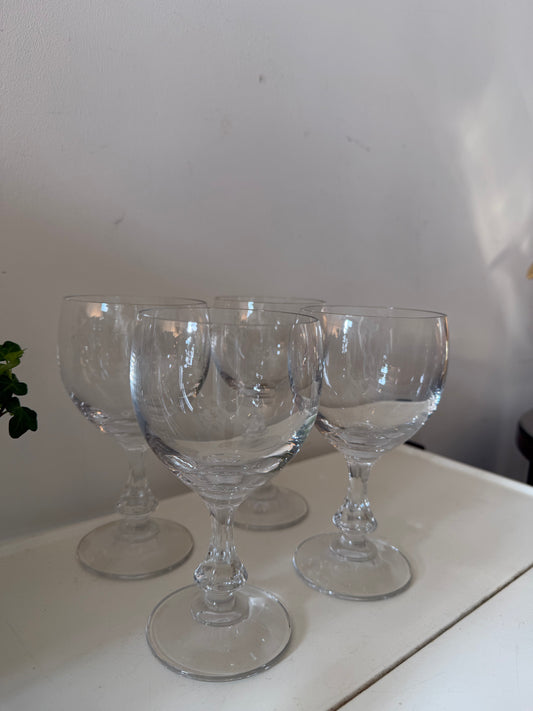 Set van 4 kristallen wijnglazen