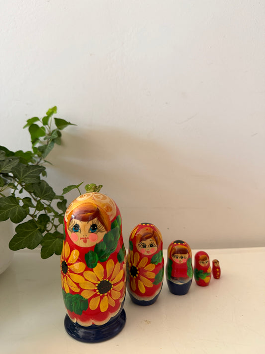 Matroesjka set van 5 poppetjes