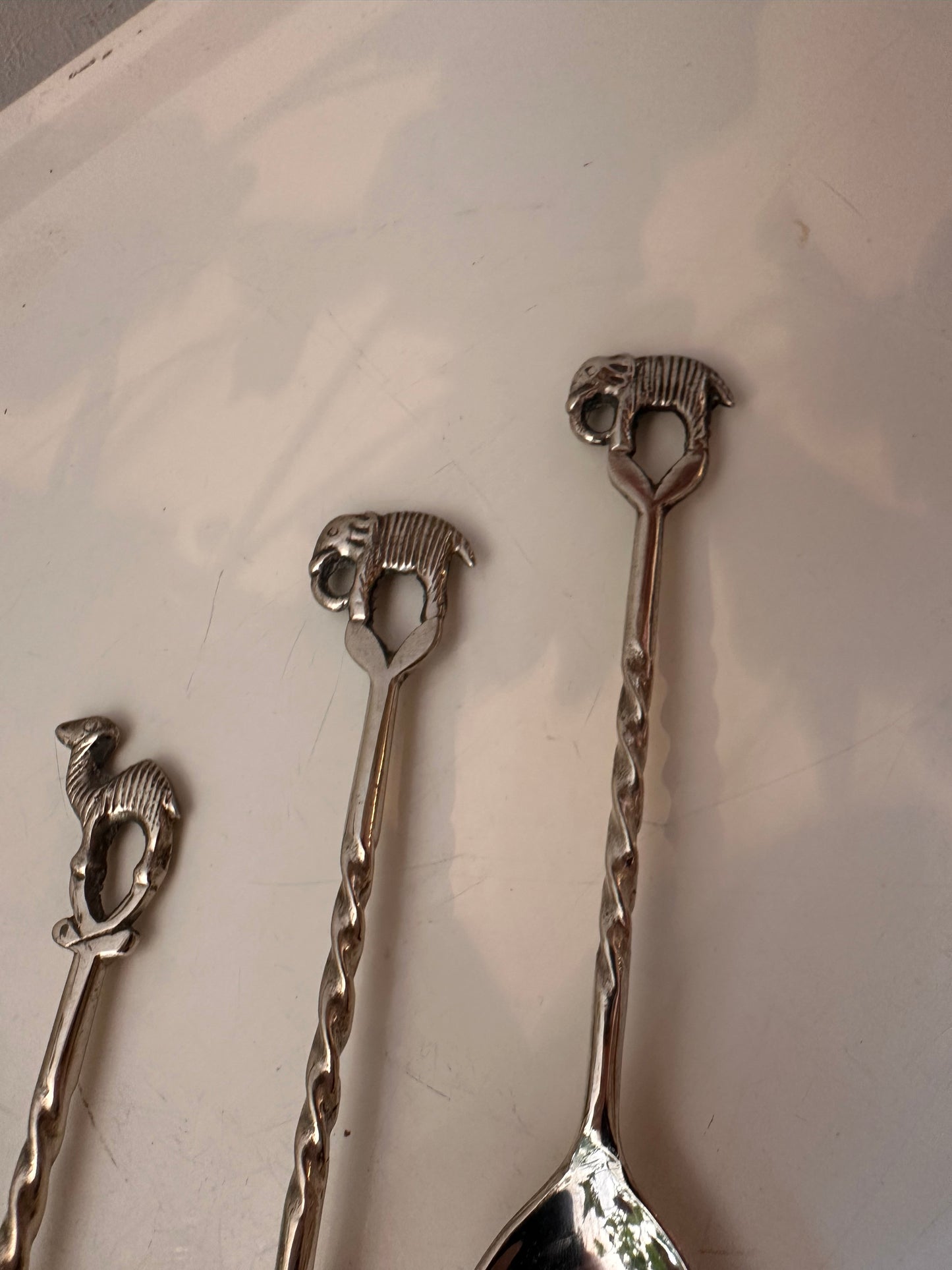 Set van 4 zilverkleurige theelepeltjes met dierenmotief