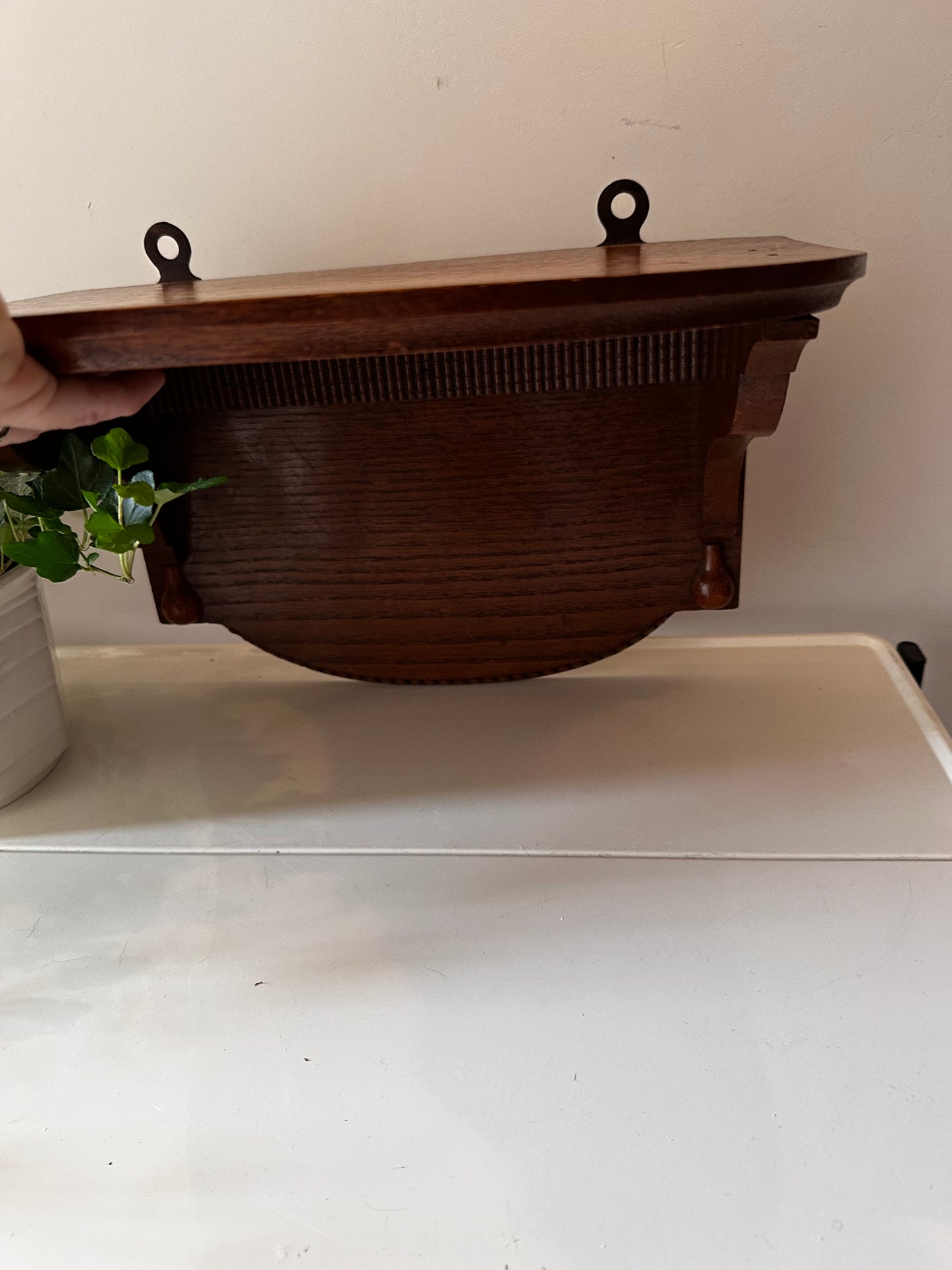 Houten vintage wandplankje