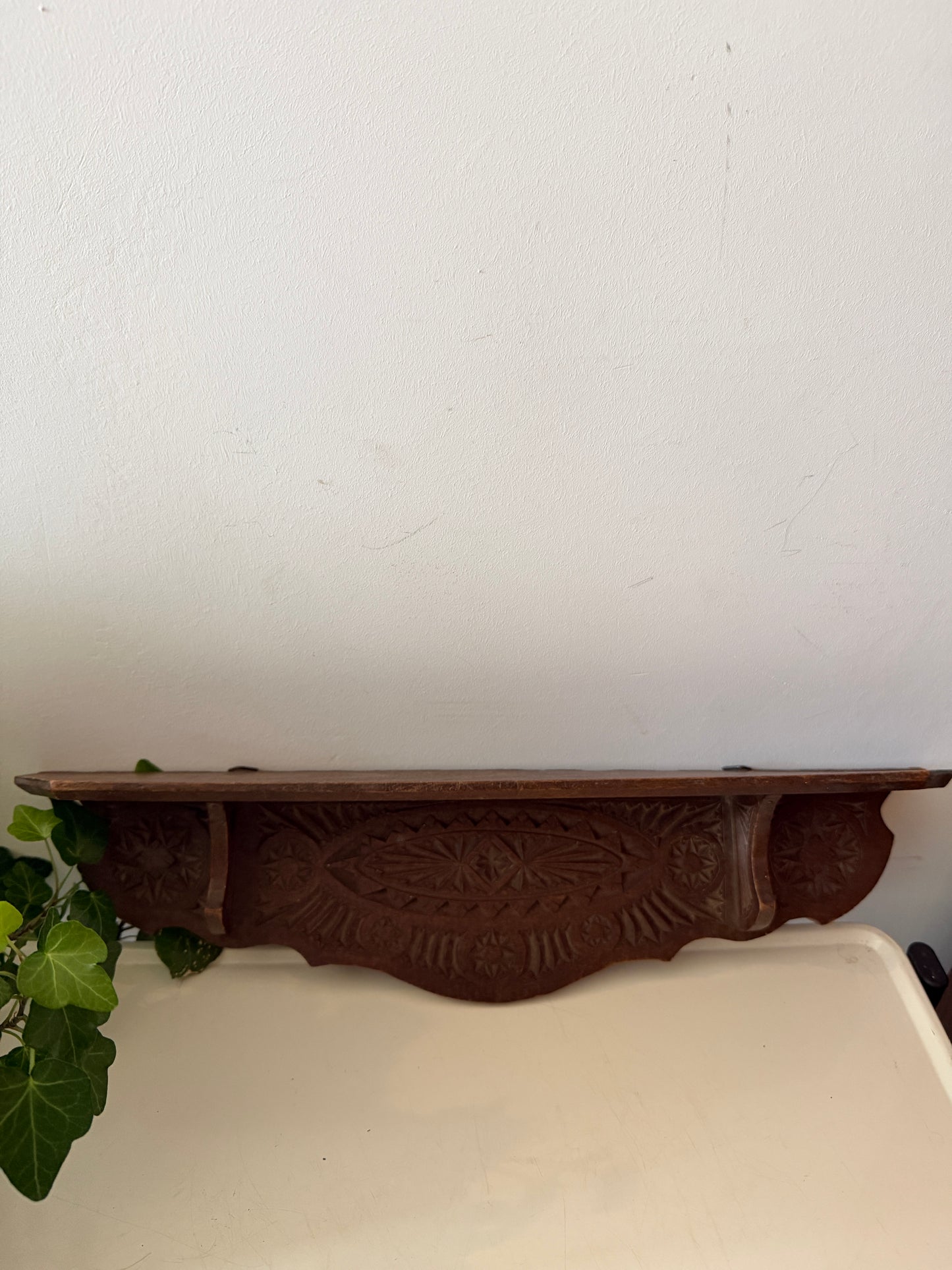Houten wandplankje