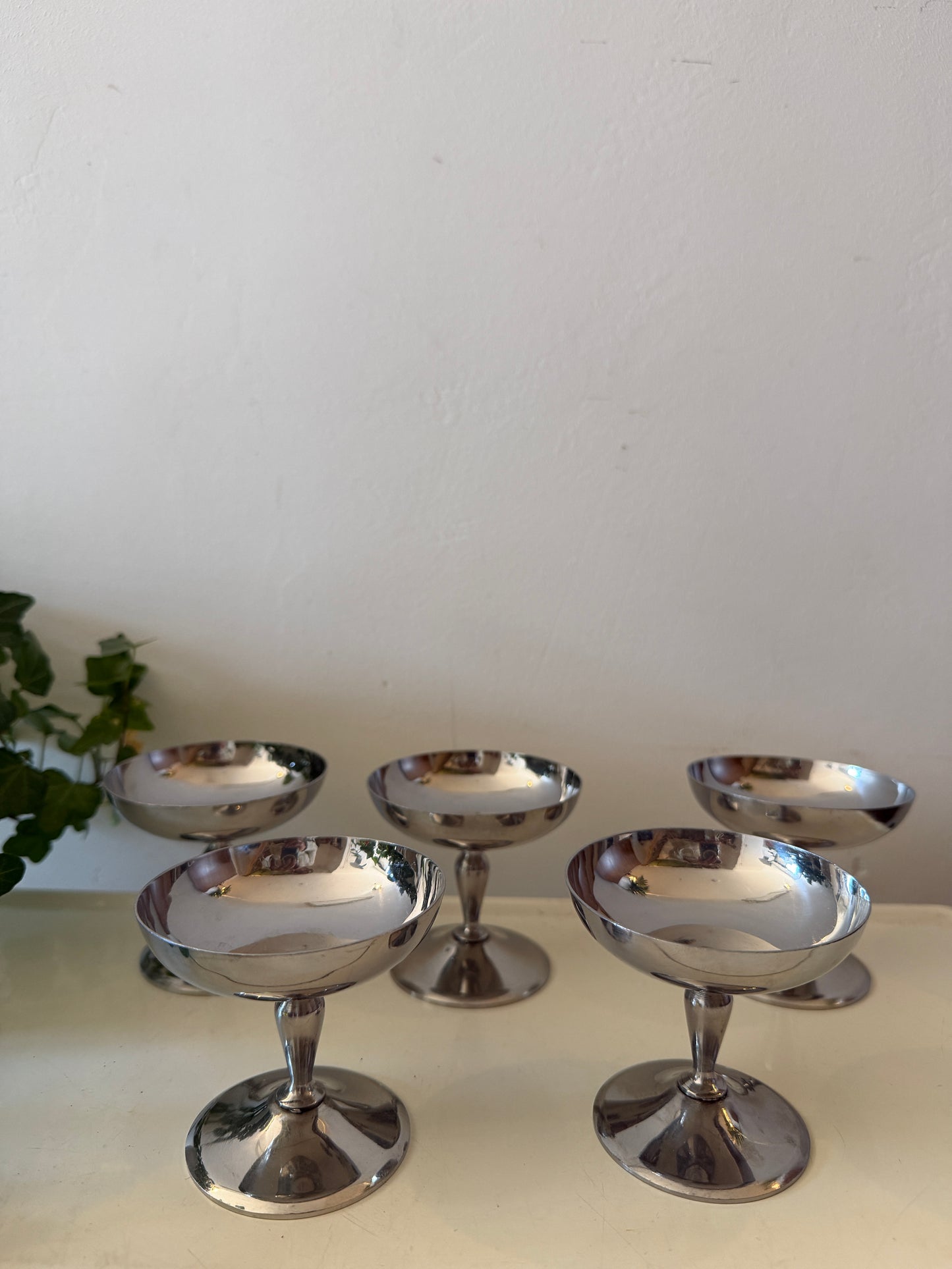 Set van 5 Chrome coupes vintage