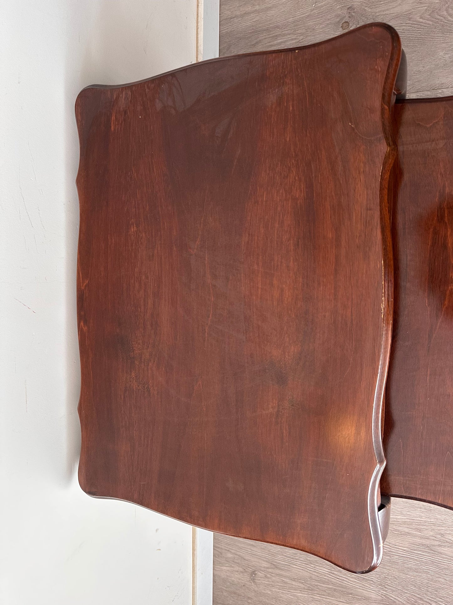 Nesting tables queen Ann stijl