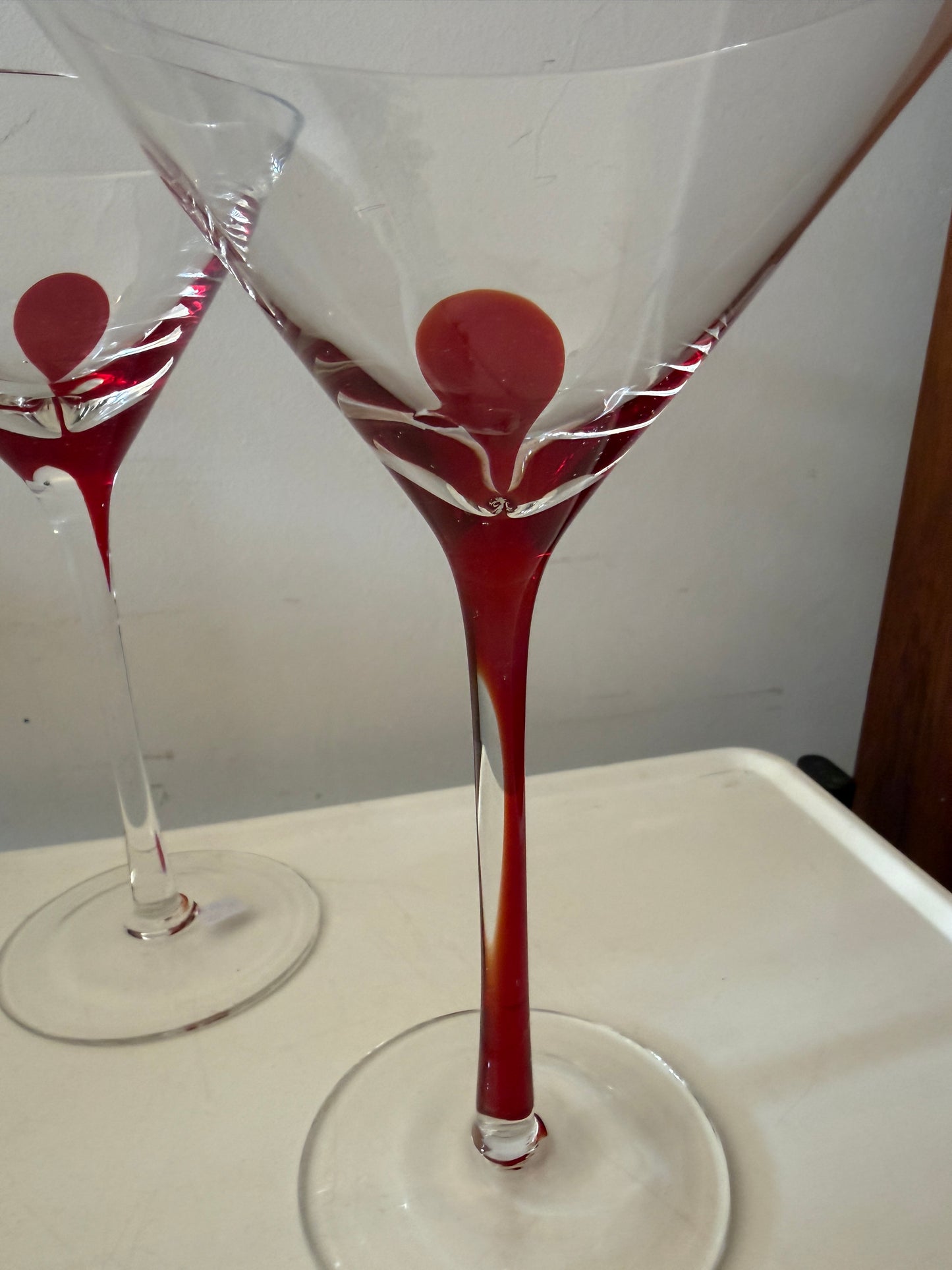 Pier 1 Imports Swirline Red cocktail glazen