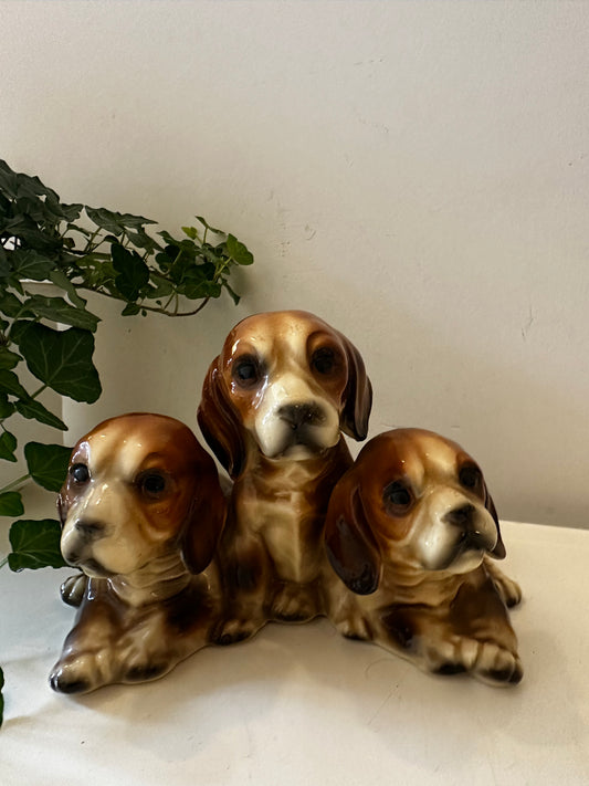 Beeldje van 3 puppy’s porselein