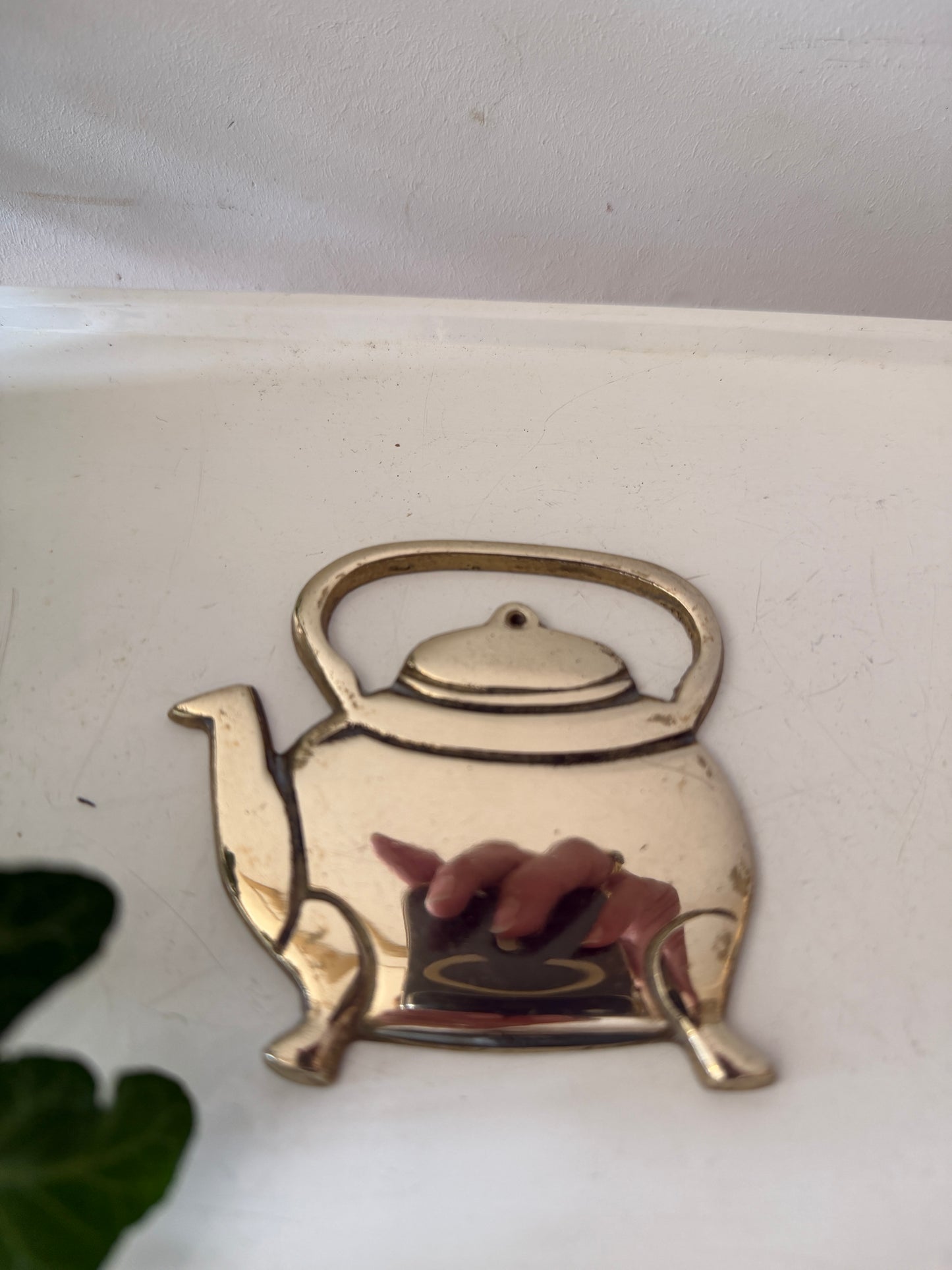 Messing deurornament theepot