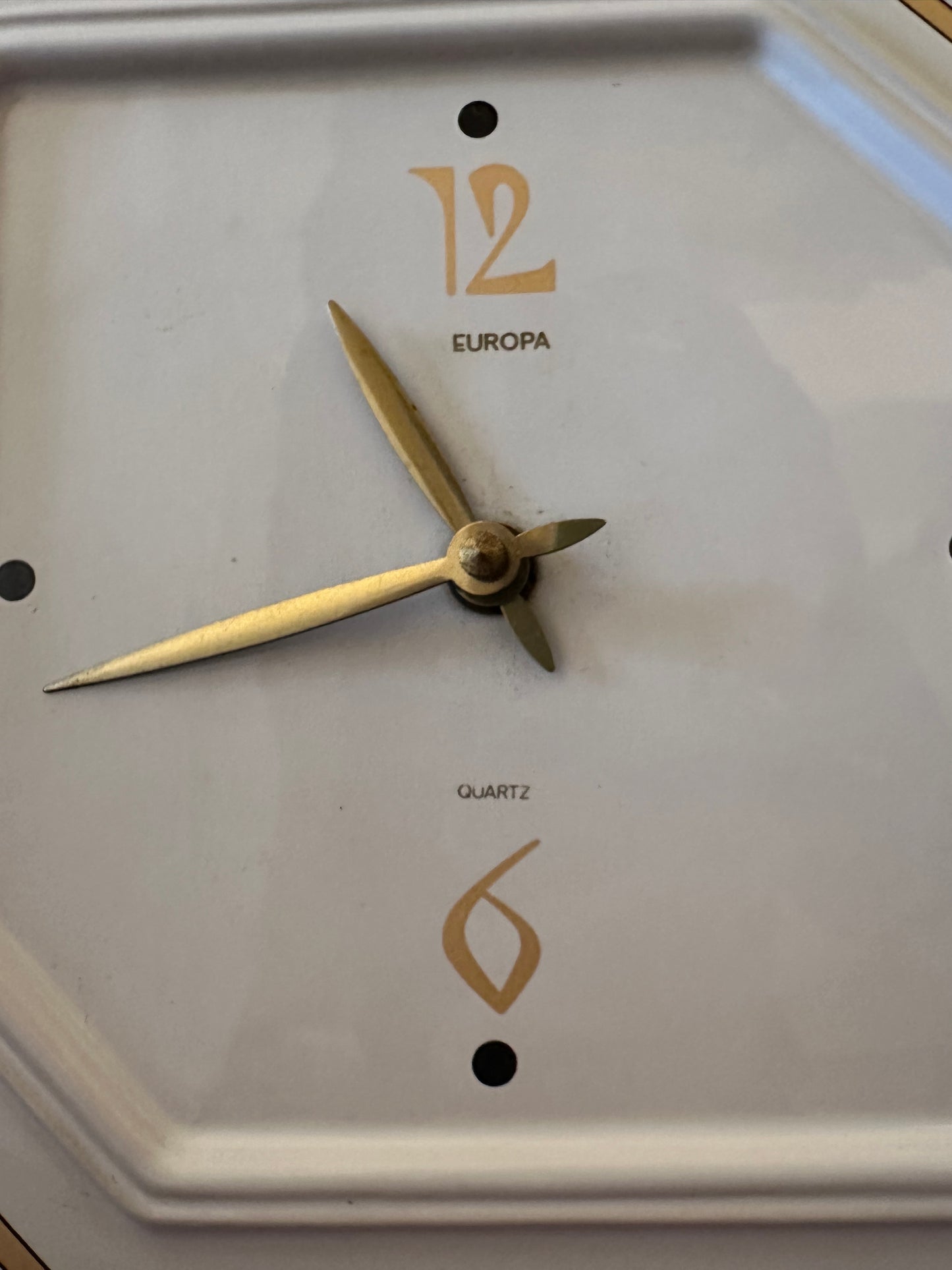 Jaren 60 wandklok Europa Quartz