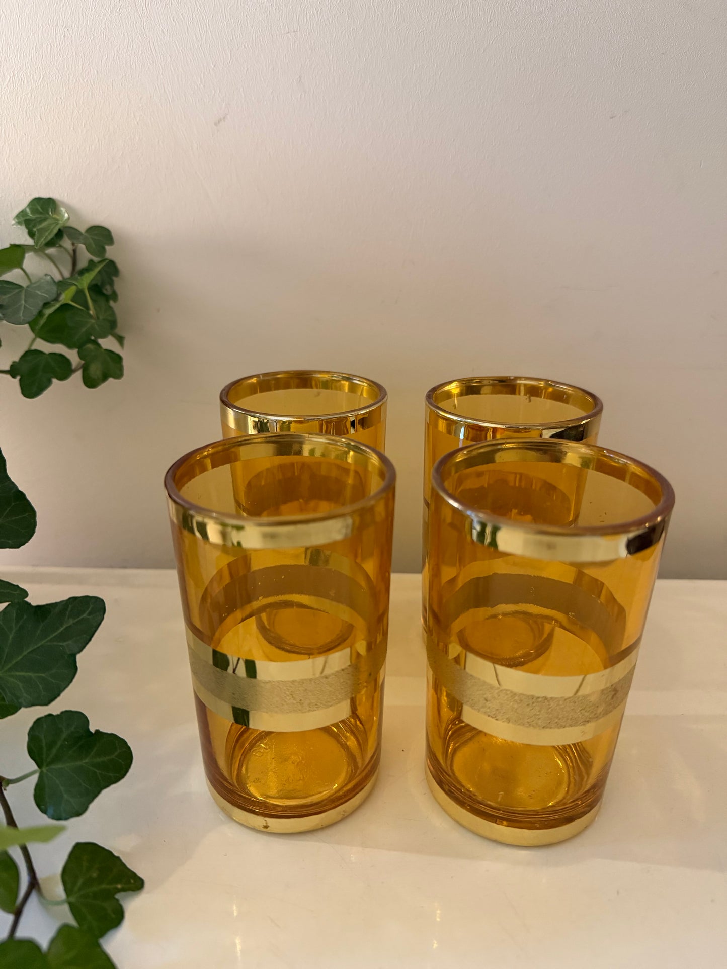 Set van 4 Amberkleurige glazen met goudbad