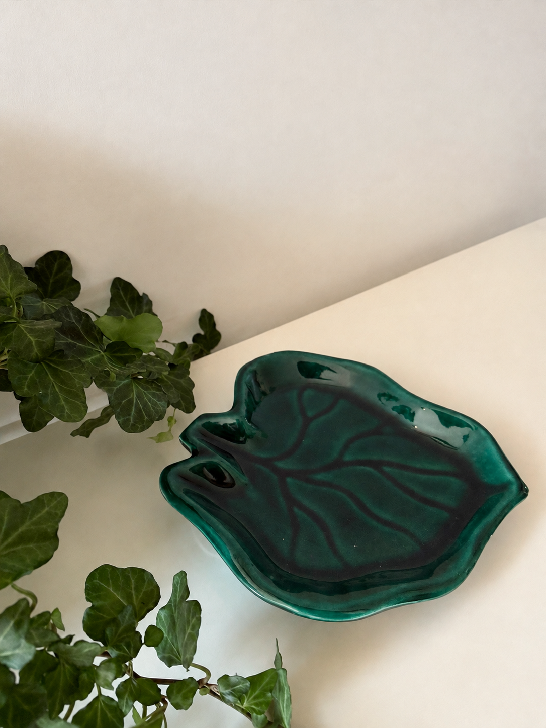 Smaragdgroen vintage bladschaaltje