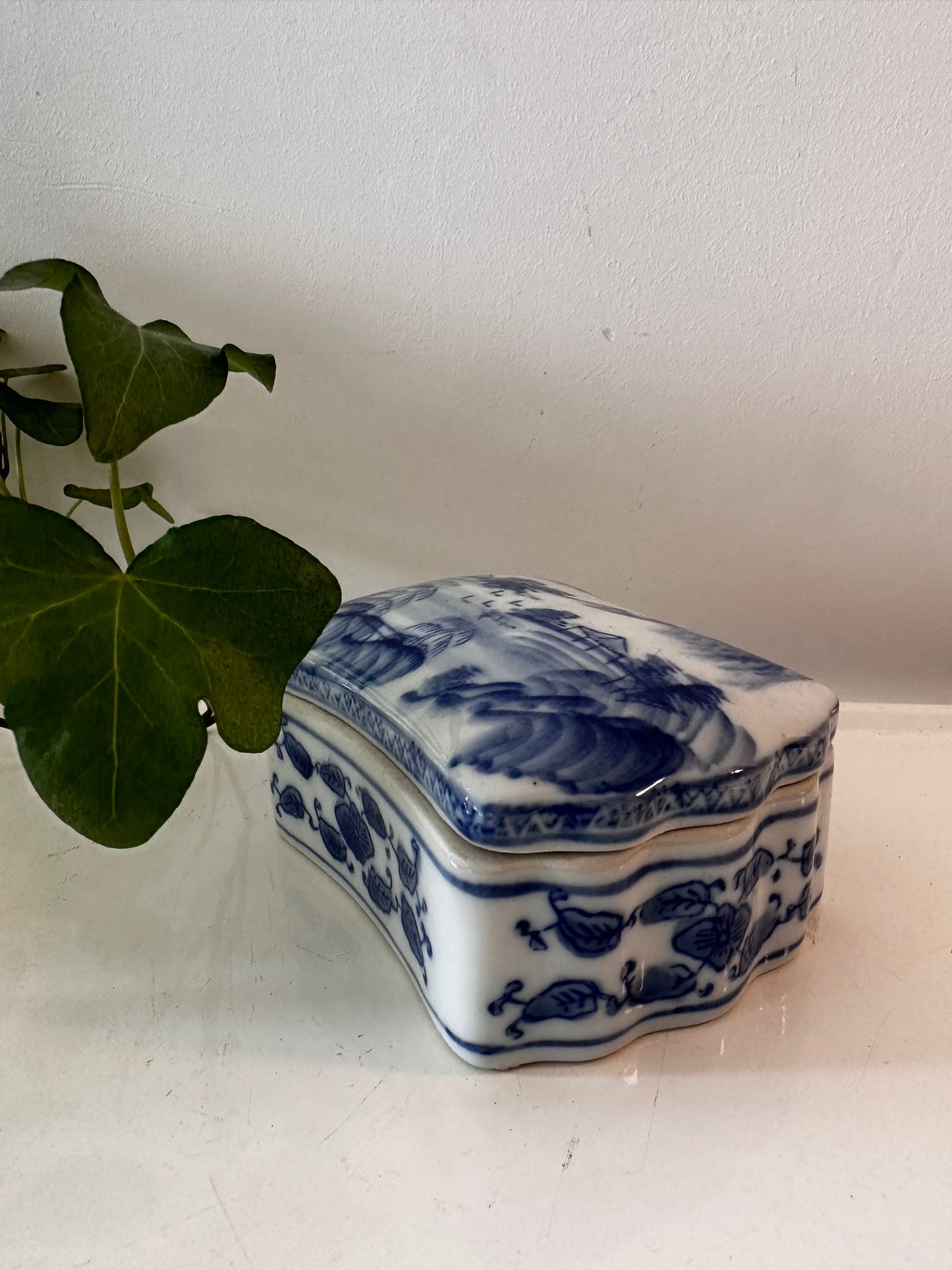 Porselein bewaardoosje