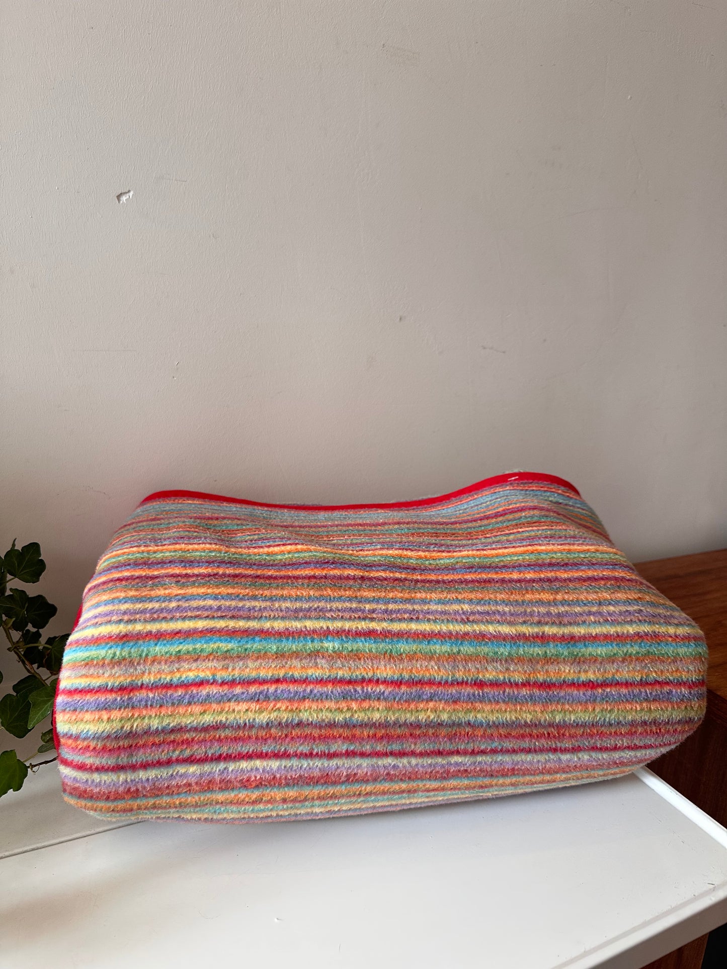 Gestreepte jaren 80 deken