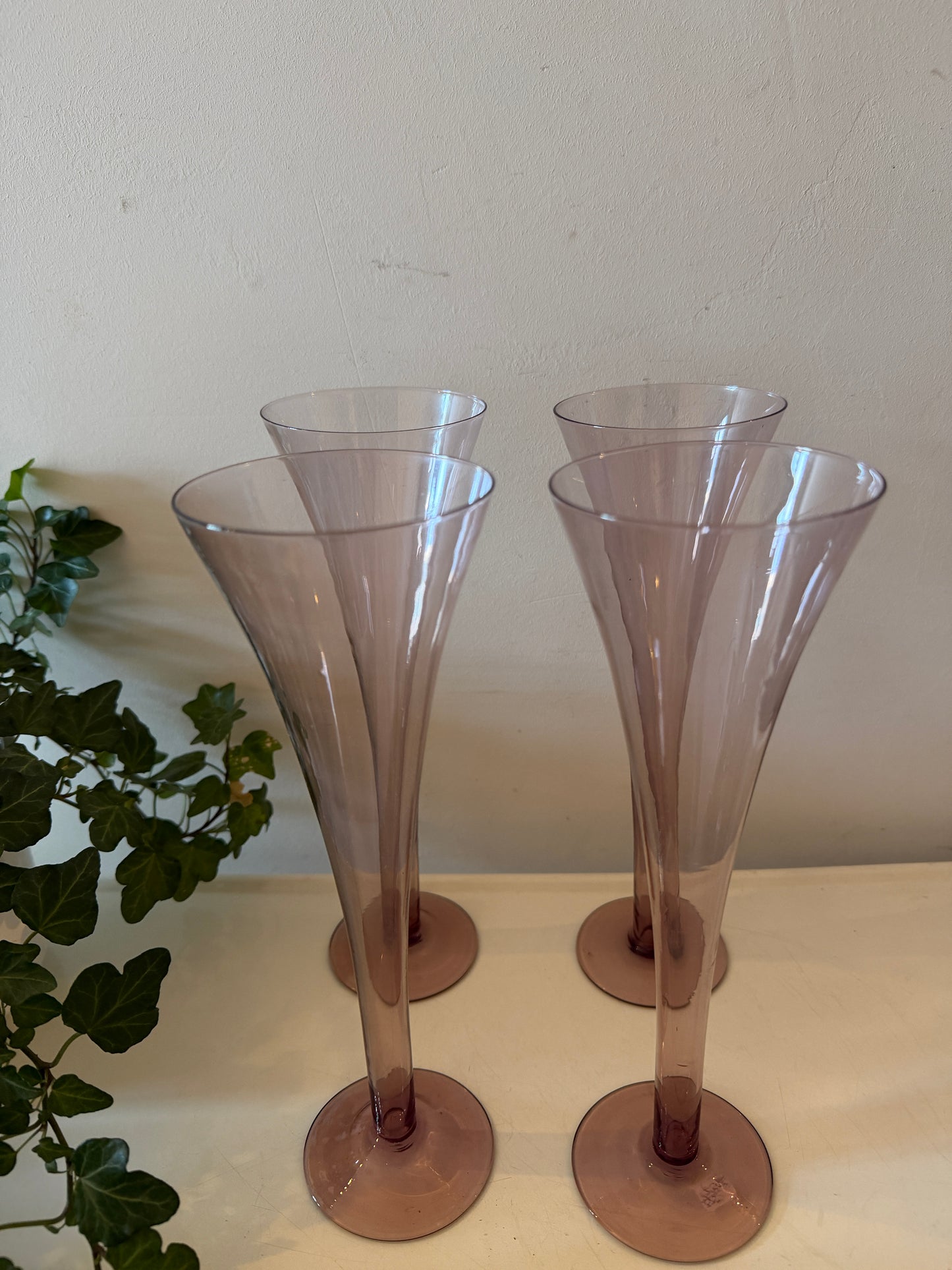 Set van 4 Italiaanse amethist flutes