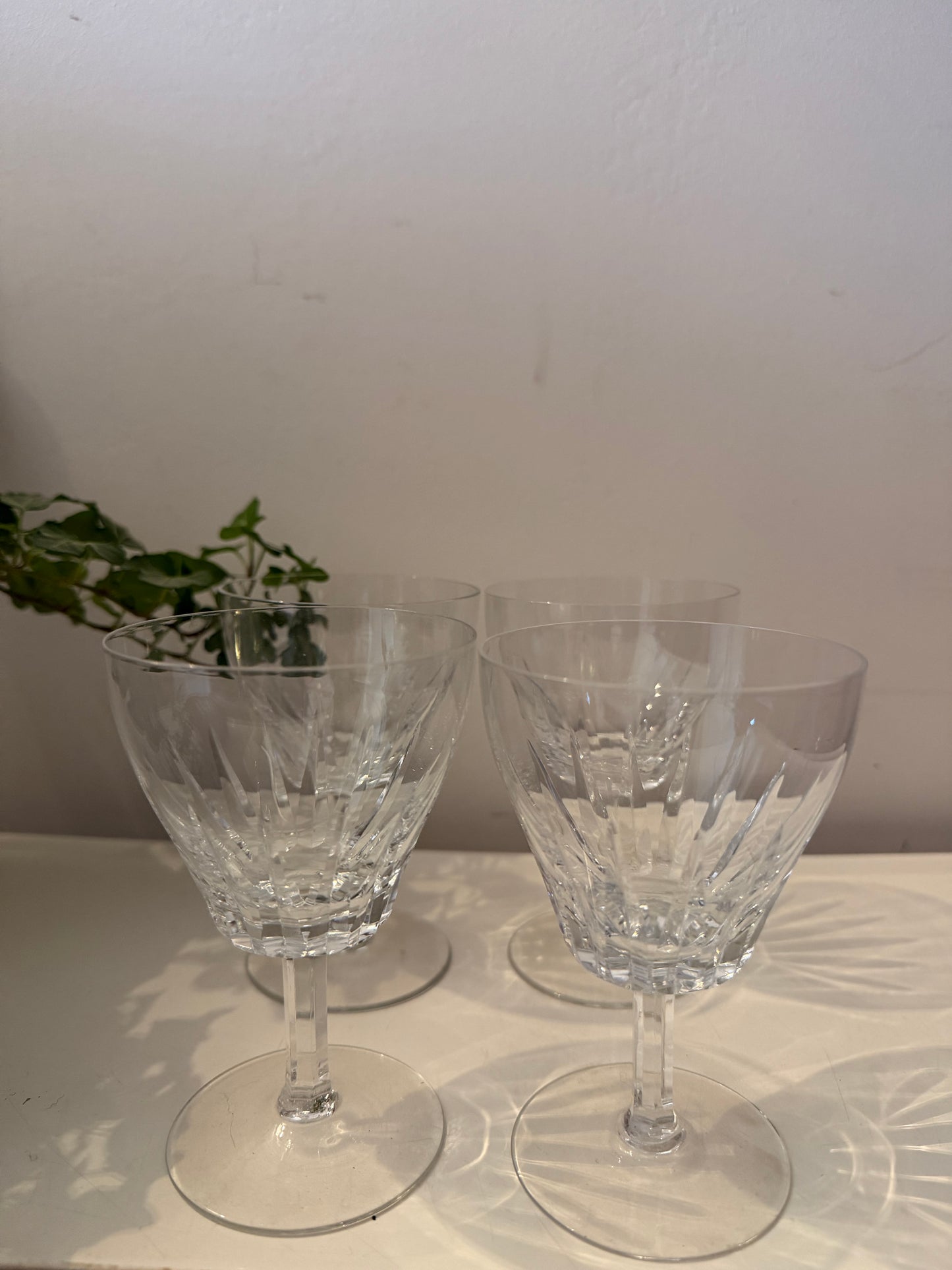 Set van 4 kristallen wijnglazen